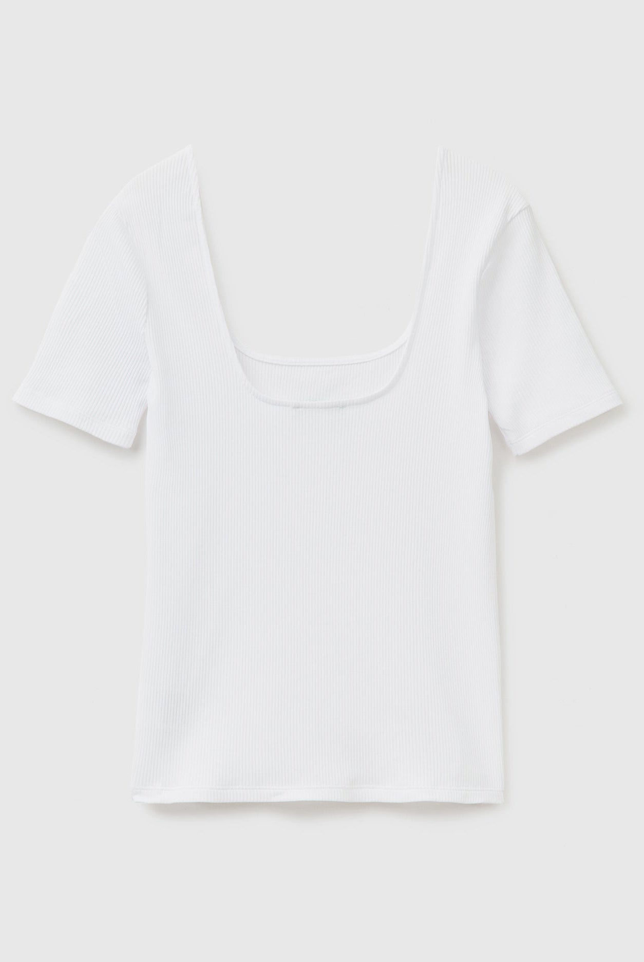 يونايتد كولورز اوف بينيتون تيشيرت نسائي مضلع برقبة واسعة