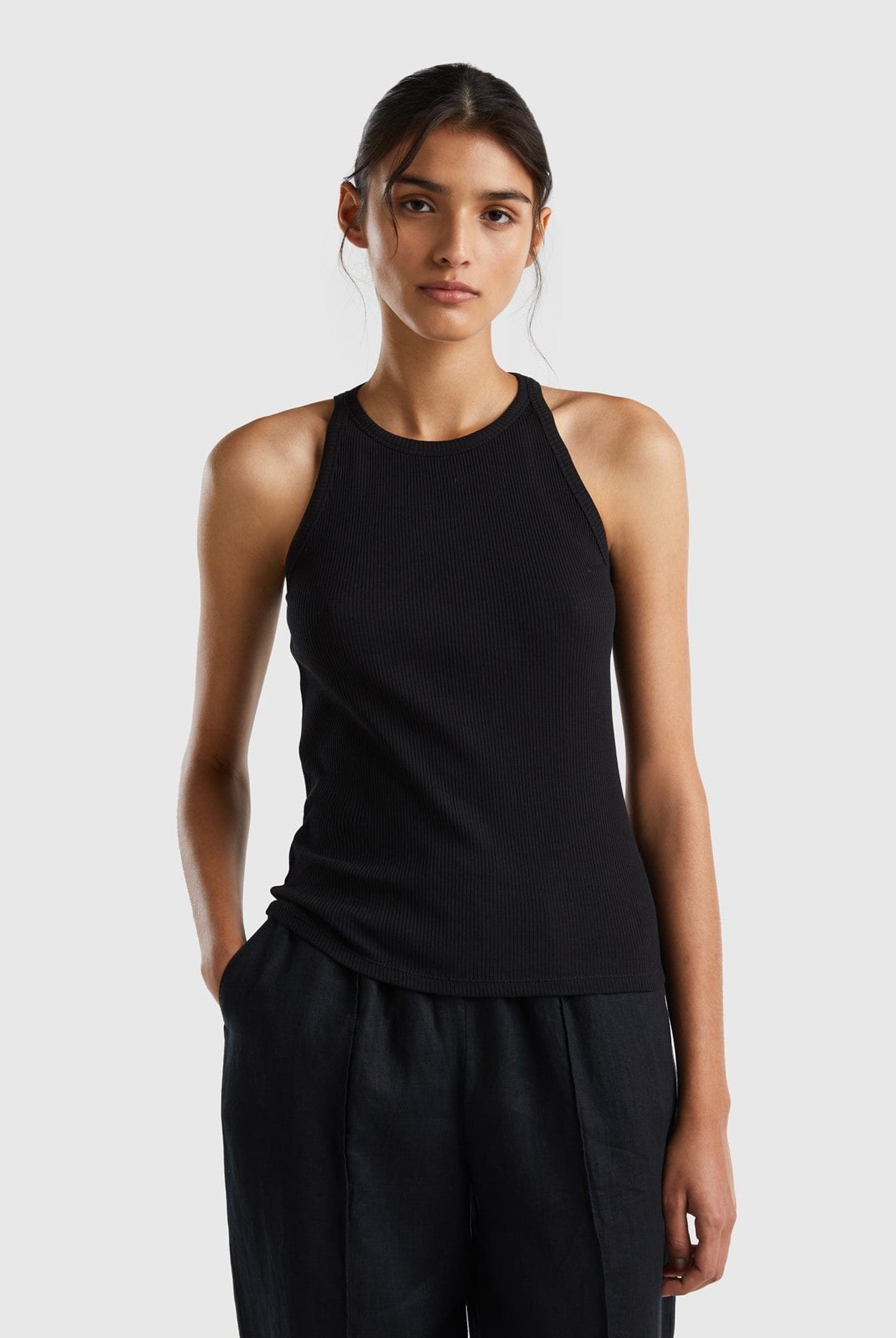 يونايتد كولورز اوف بينيتون تي شيرت مضلع كت نسائي