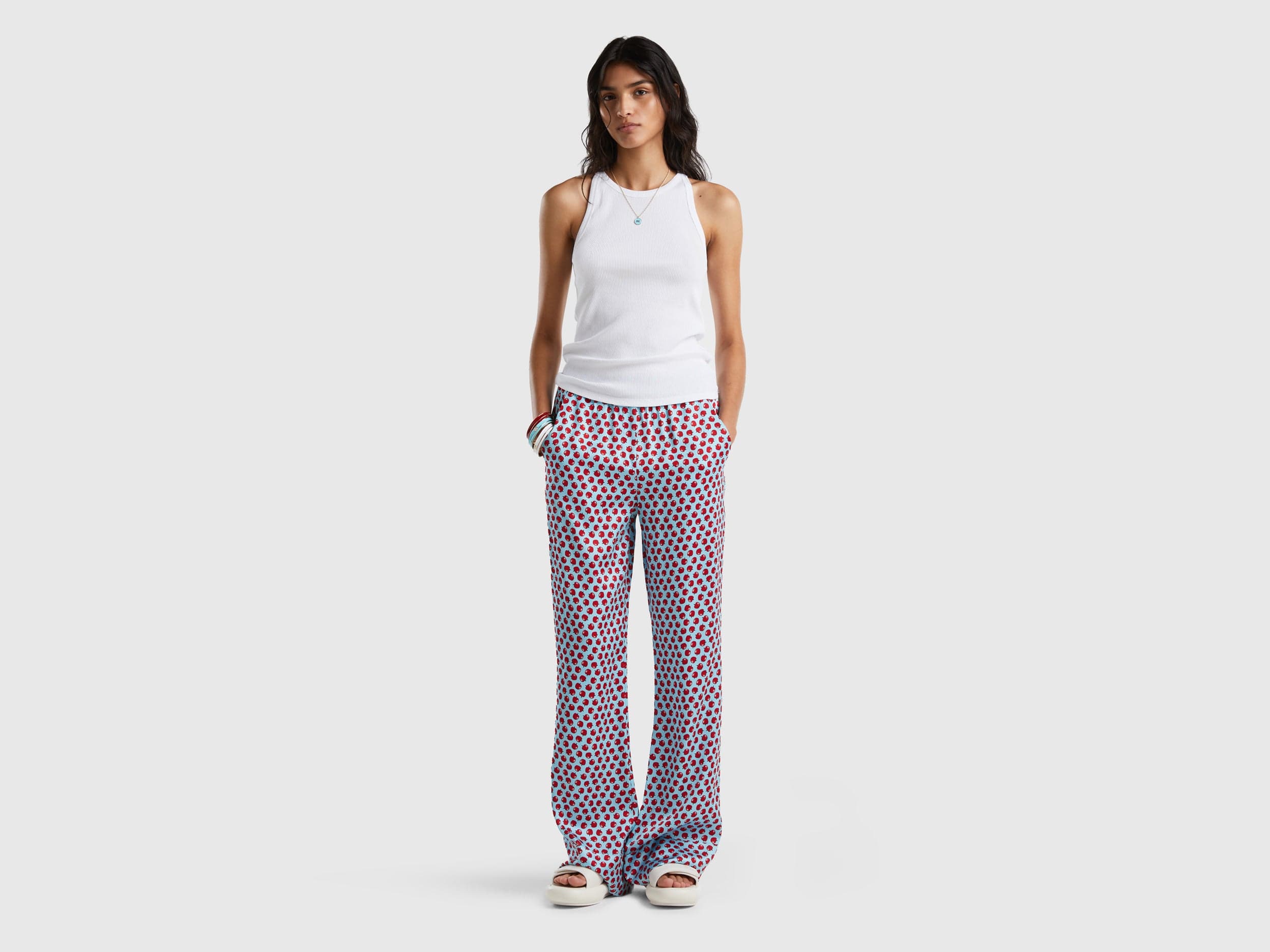 يونايتد كولورز اوف بينيتون تي شيرت مضلع كت نسائي