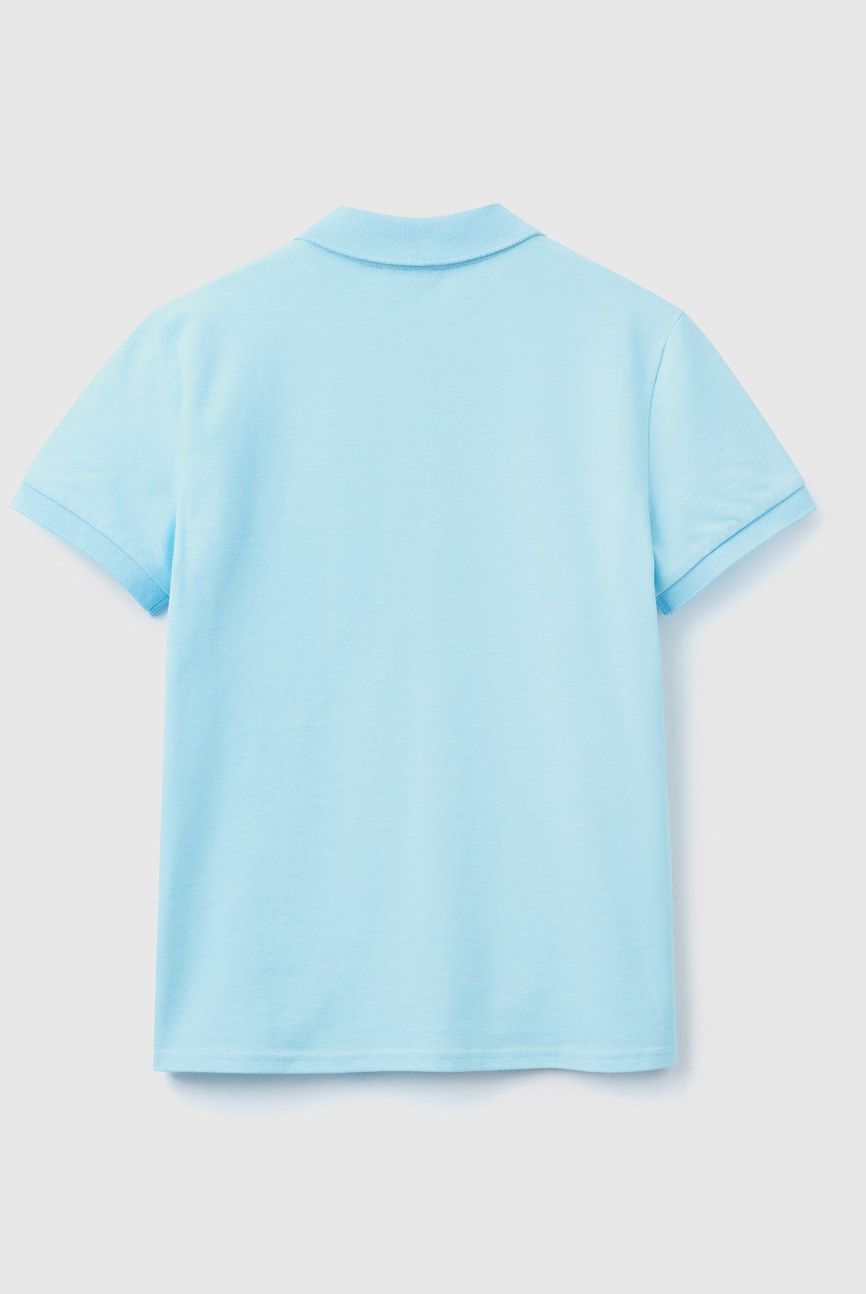 يونايتد كولورز اوف بينيتون تيشيرت بولو نسائي بتطريز فواكه