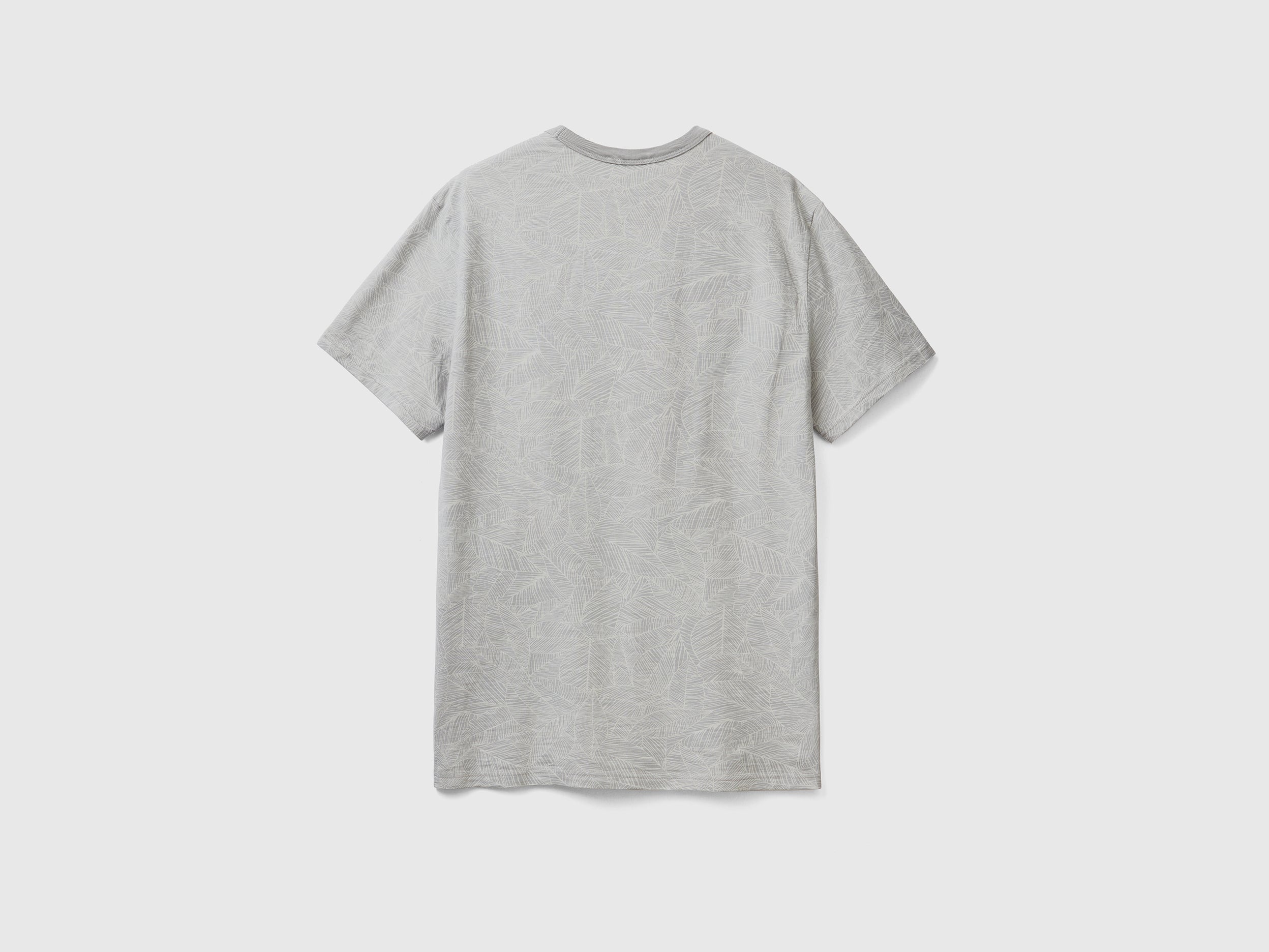 يونايتد كولورز اوف بينيتون تيشيرت سادة نص كم رجالي