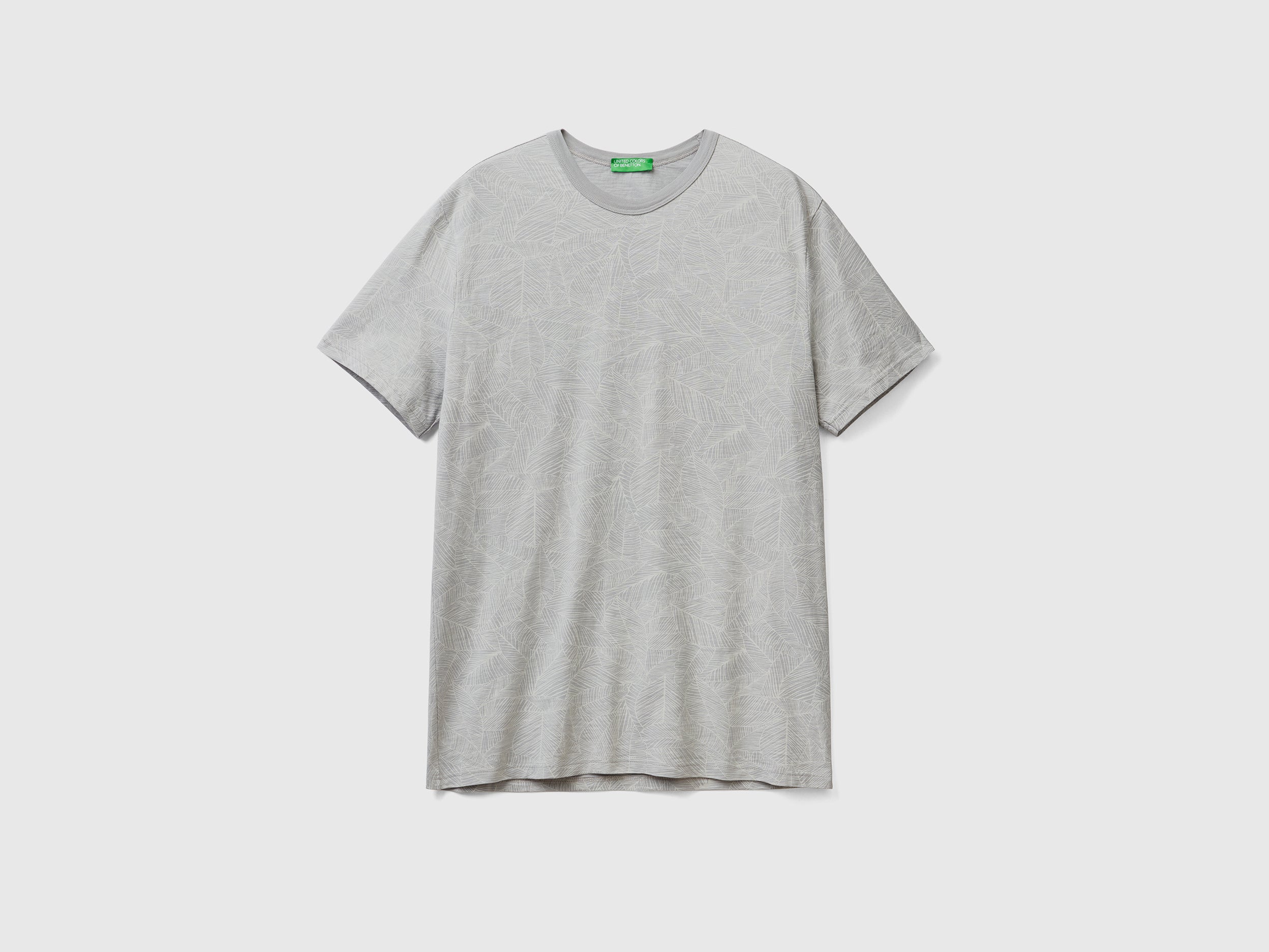 يونايتد كولورز اوف بينيتون تيشيرت سادة نص كم رجالي