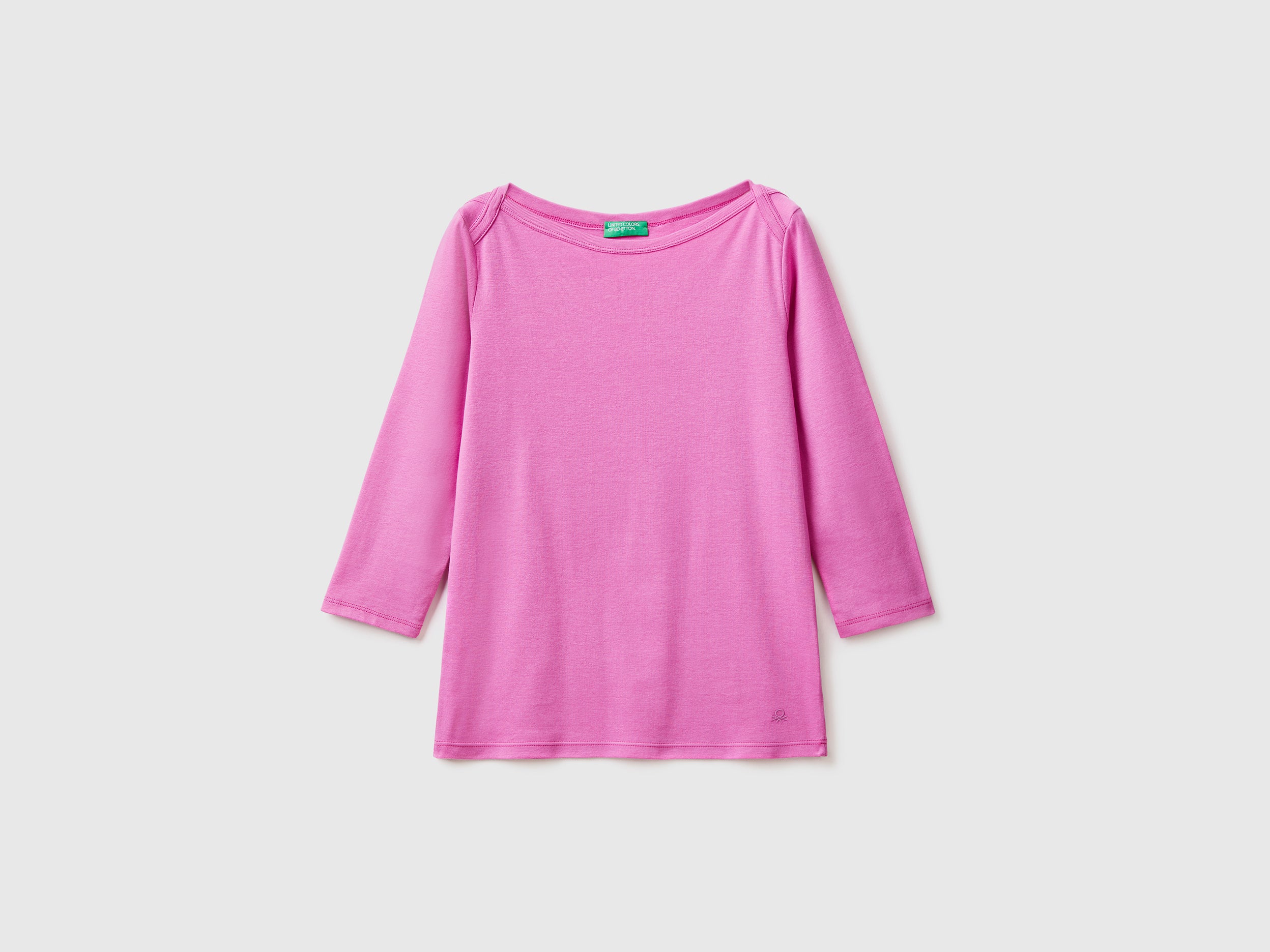 يونايتد كولورز اوف بينيتون تيشيرت برقبة دائرية من القطن الخالص 100% نسائي