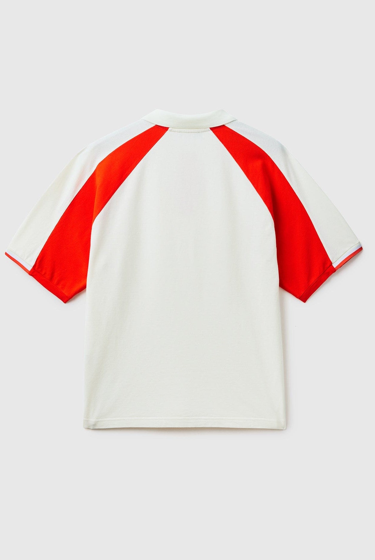 يونايتد كولورز اوف بينيتون تيشيرت بولو شبابي بأشرطة