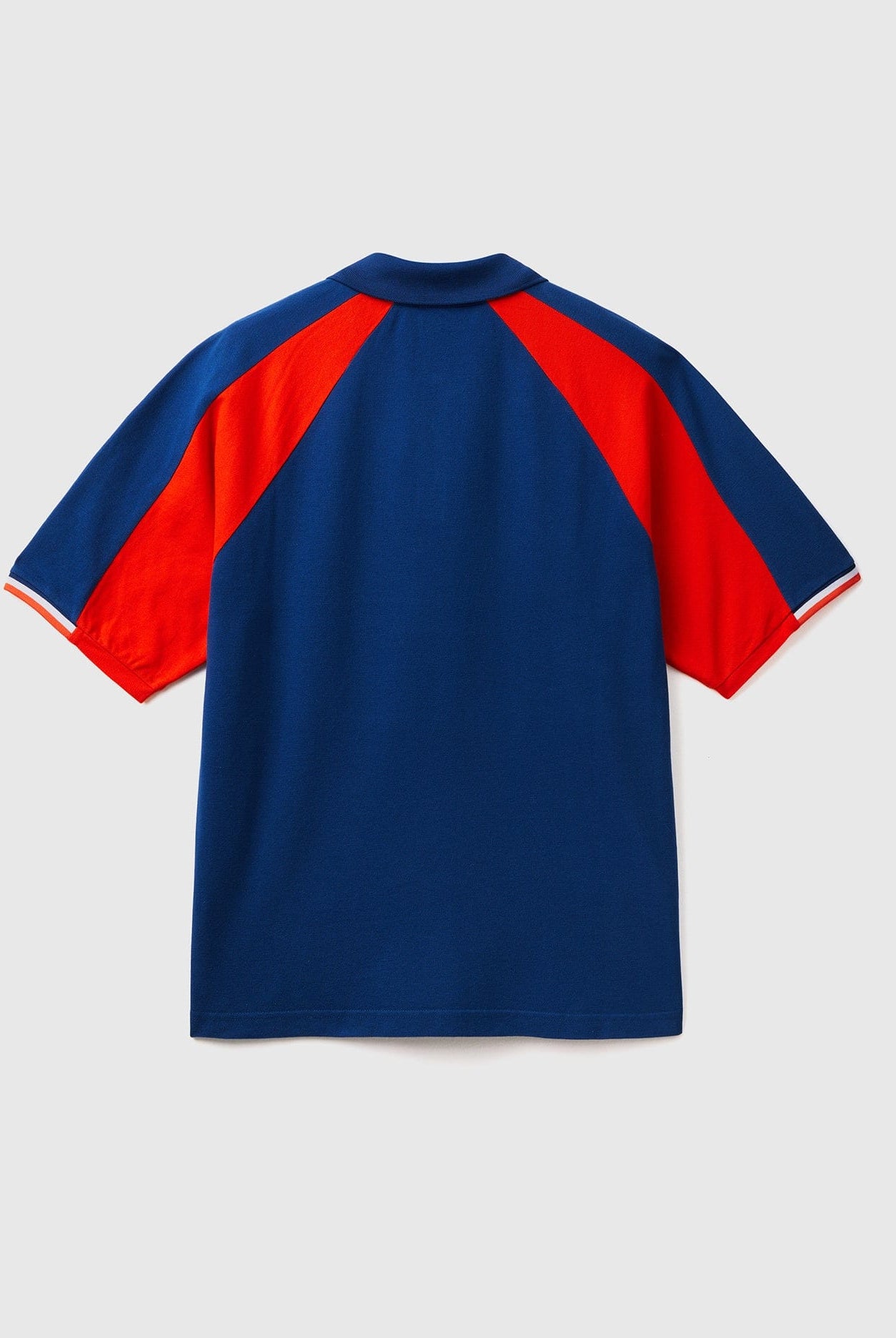 يونايتد كولورز اوف بينيتون تيشيرت بولو شبابي بأشرطة