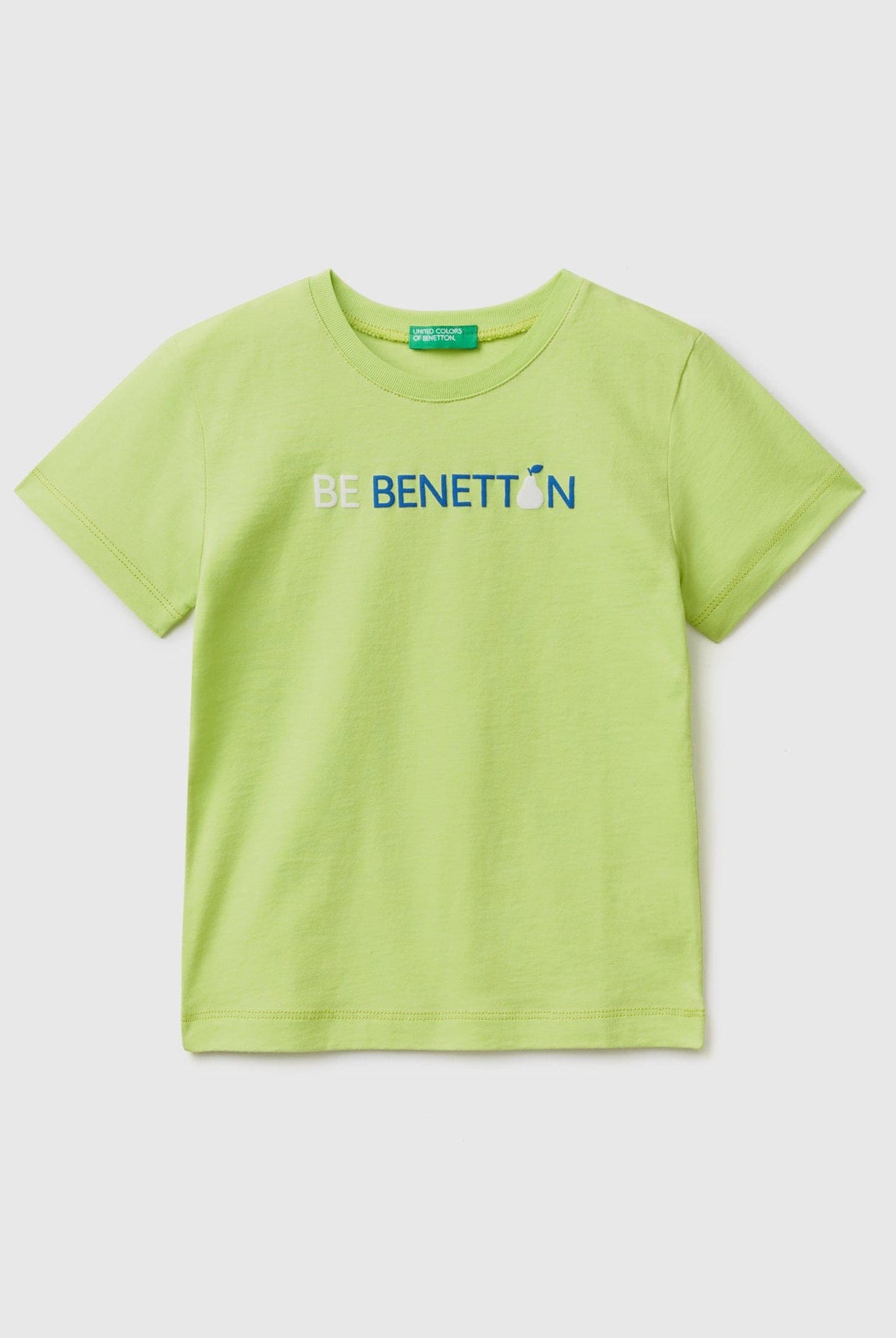 يونايتد كولورز اوف بينيتون تي شيرت بشعار من القطن العضوي بنسبة 100% بشعار أطفالي