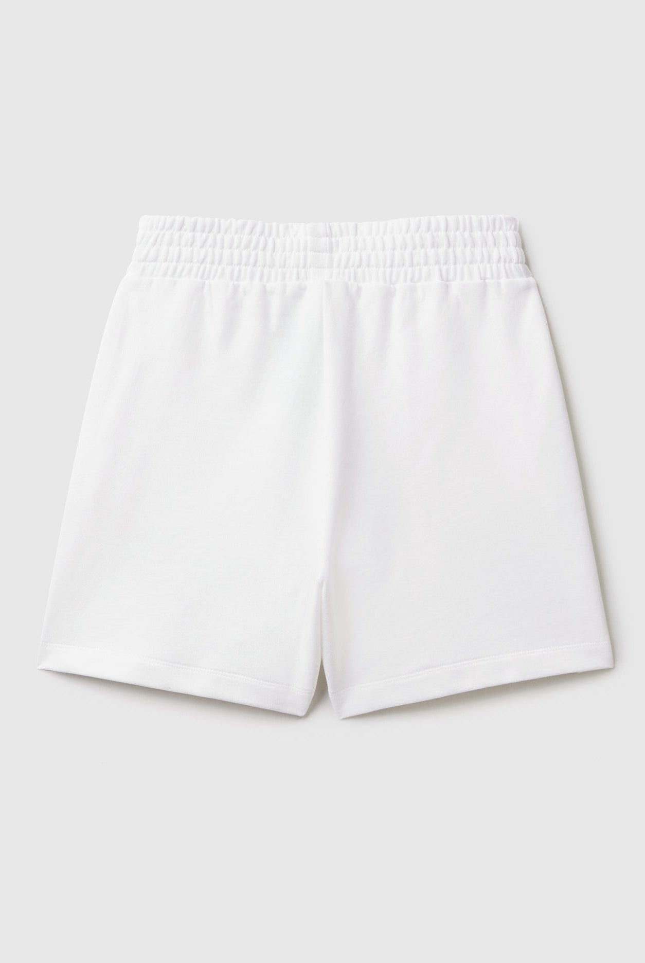 يونايتد كولورز اوف بينيتون شورت رياضي بجيوب واسع نسائي