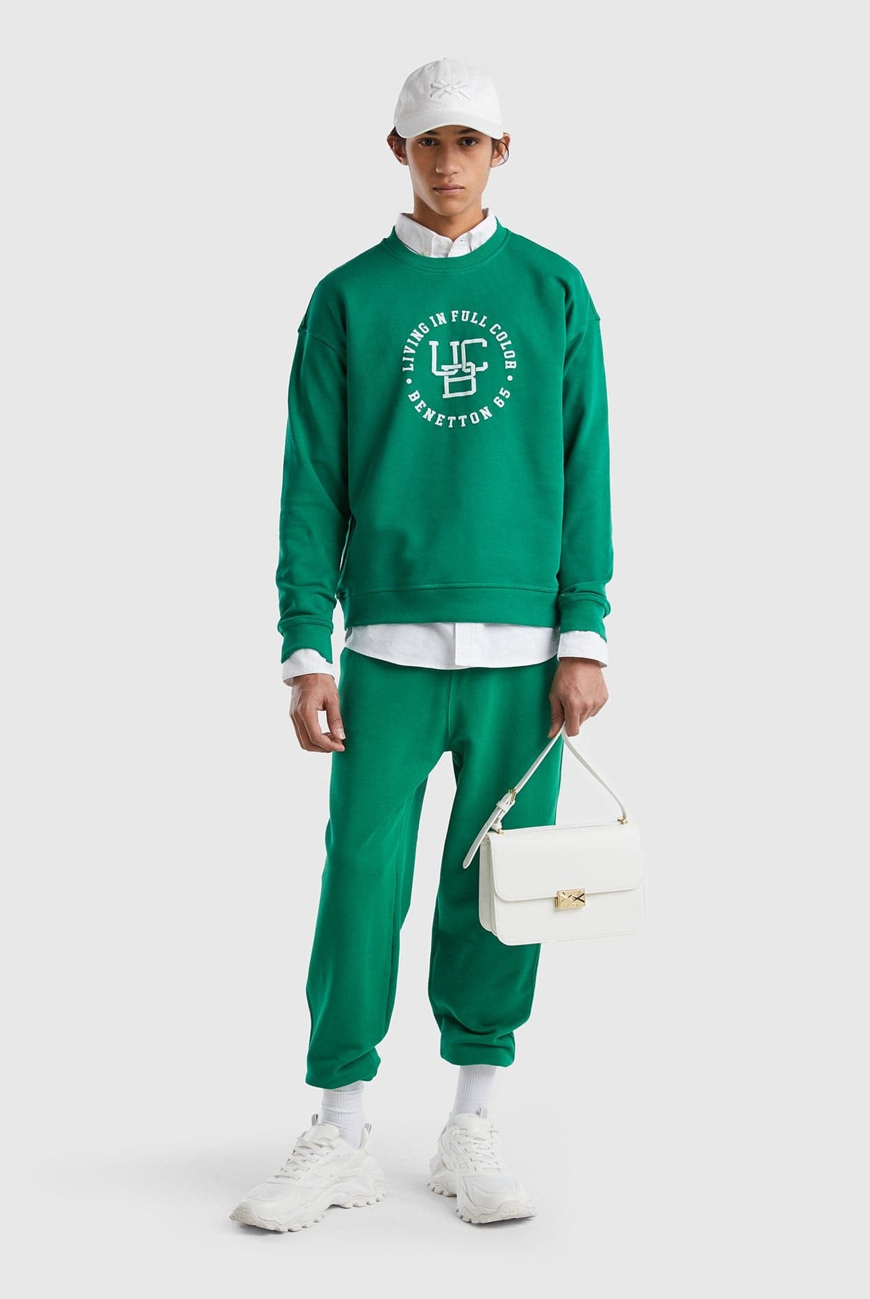 يونايتد كولورز اوف بينيتون سويت شيرت بياقة دائرية مع طباعة شعار رجالي