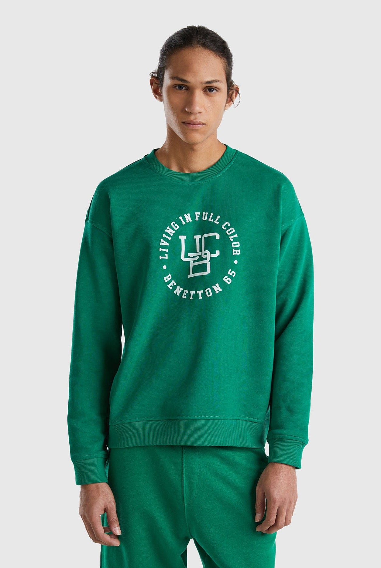 يونايتد كولورز اوف بينيتون سويت شيرت بياقة دائرية مع طباعة شعار رجالي