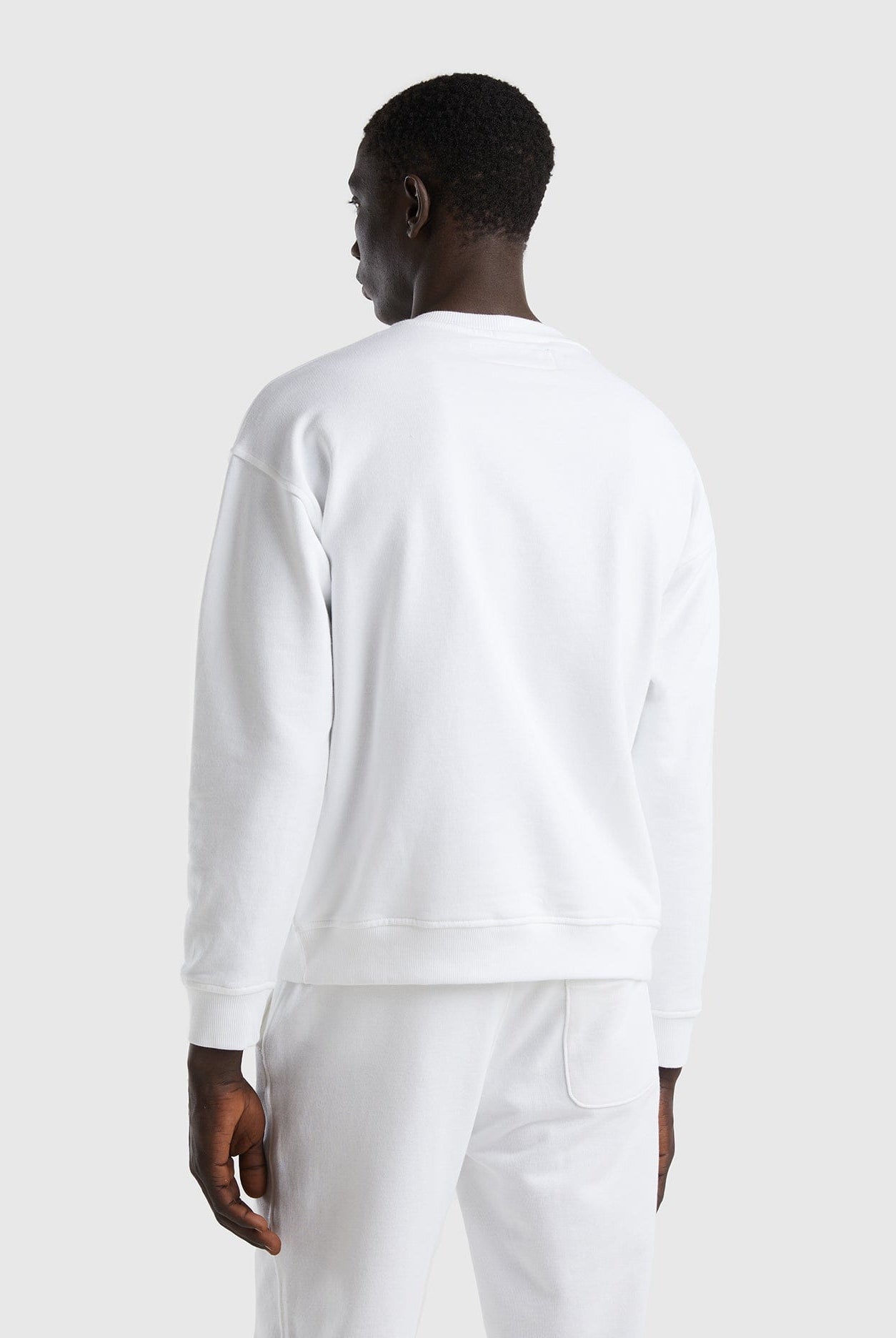 يونايتد كولورز اوف بينيتون سويت شيرت بياقة دائرية مع طباعة شعار رجالي