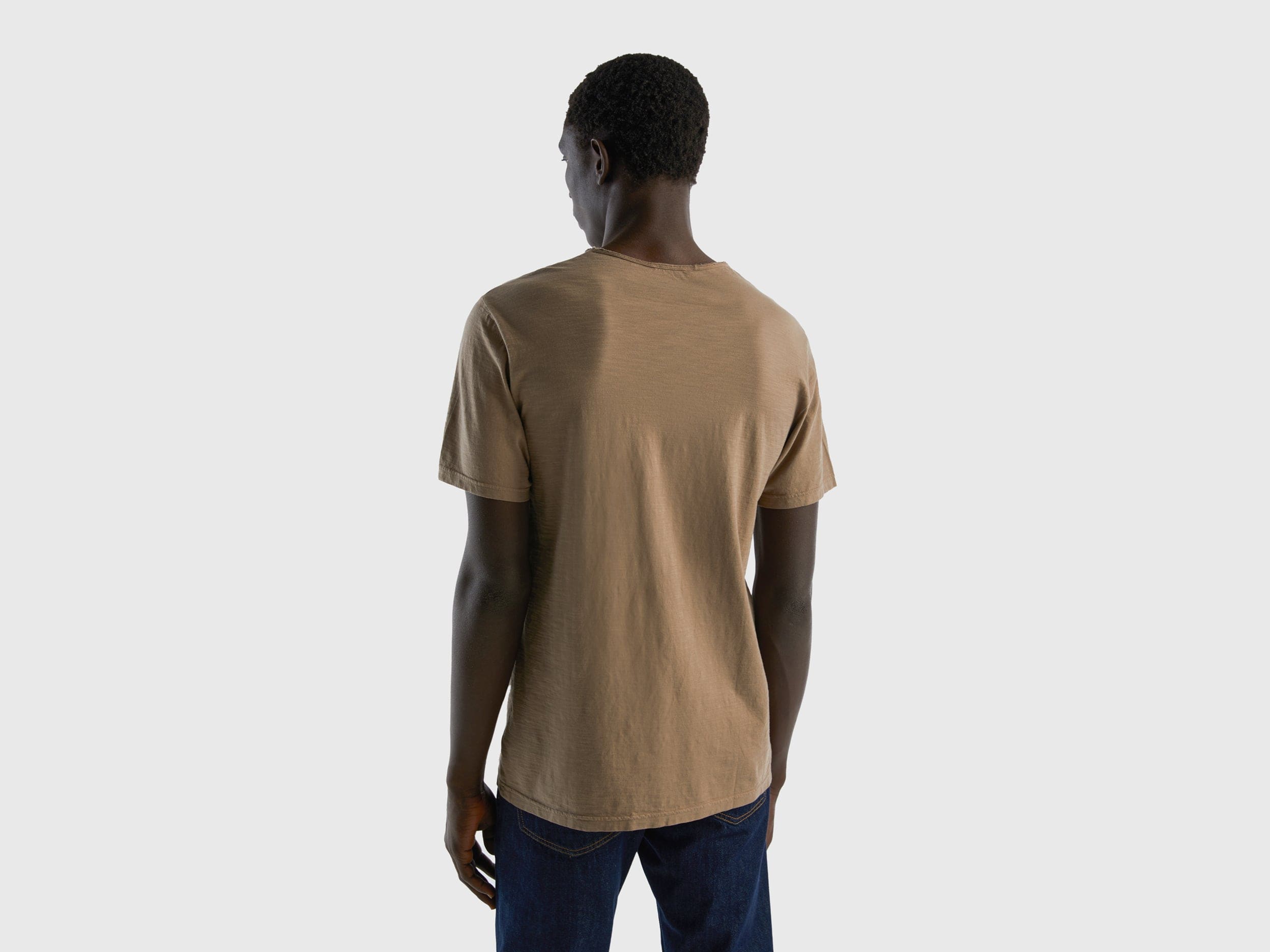 يونايتد كولورز اوف بينيتون تي شيرت من القطن نص كم رجالي