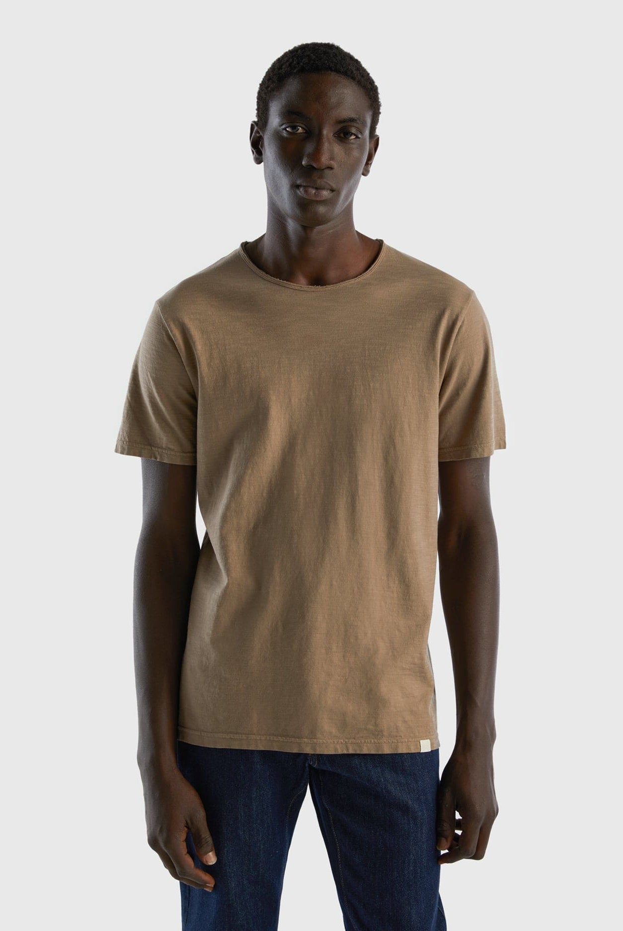 يونايتد كولورز اوف بينيتون تي شيرت من القطن نص كم رجالي