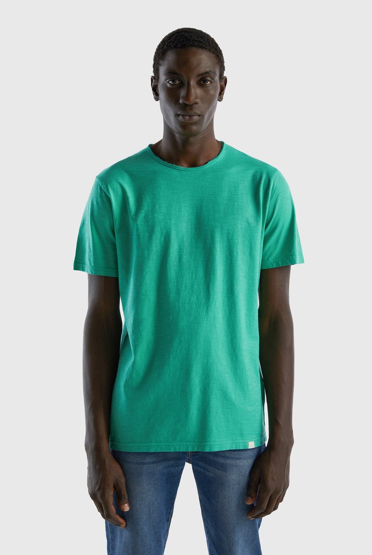 يونايتد كولورز اوف بينيتون تي شيرت من القطن نص كم رجالي