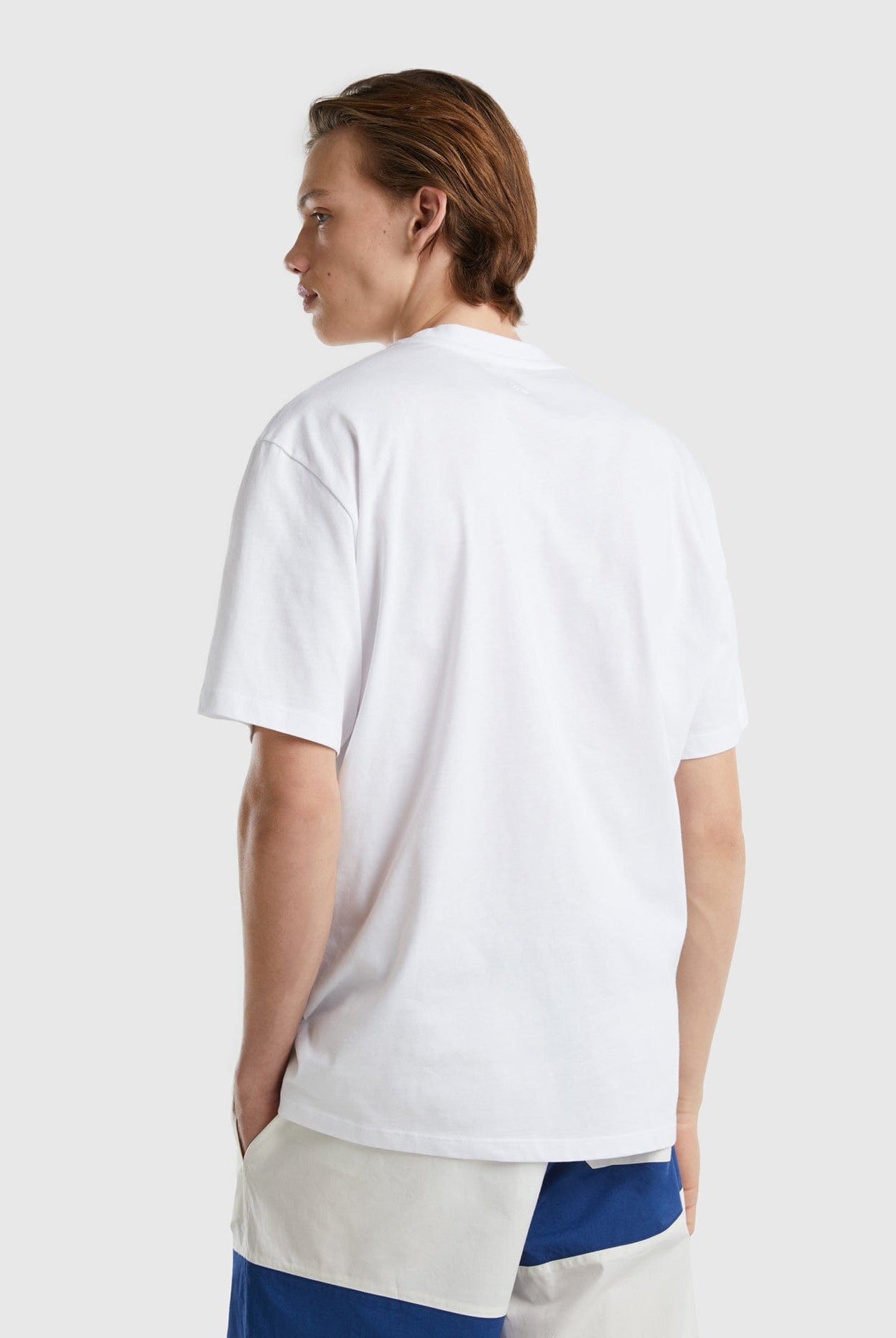 يونايتد كولورز اوف بينيتون تيشيرت بطبعة فواكه أمامية نص كم رجالي