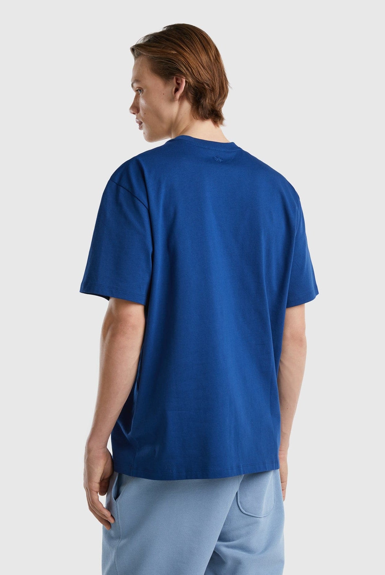 يونايتد كولورز اوف بينيتون تيشيرت بطبعة فواكه أمامية نص كم رجالي