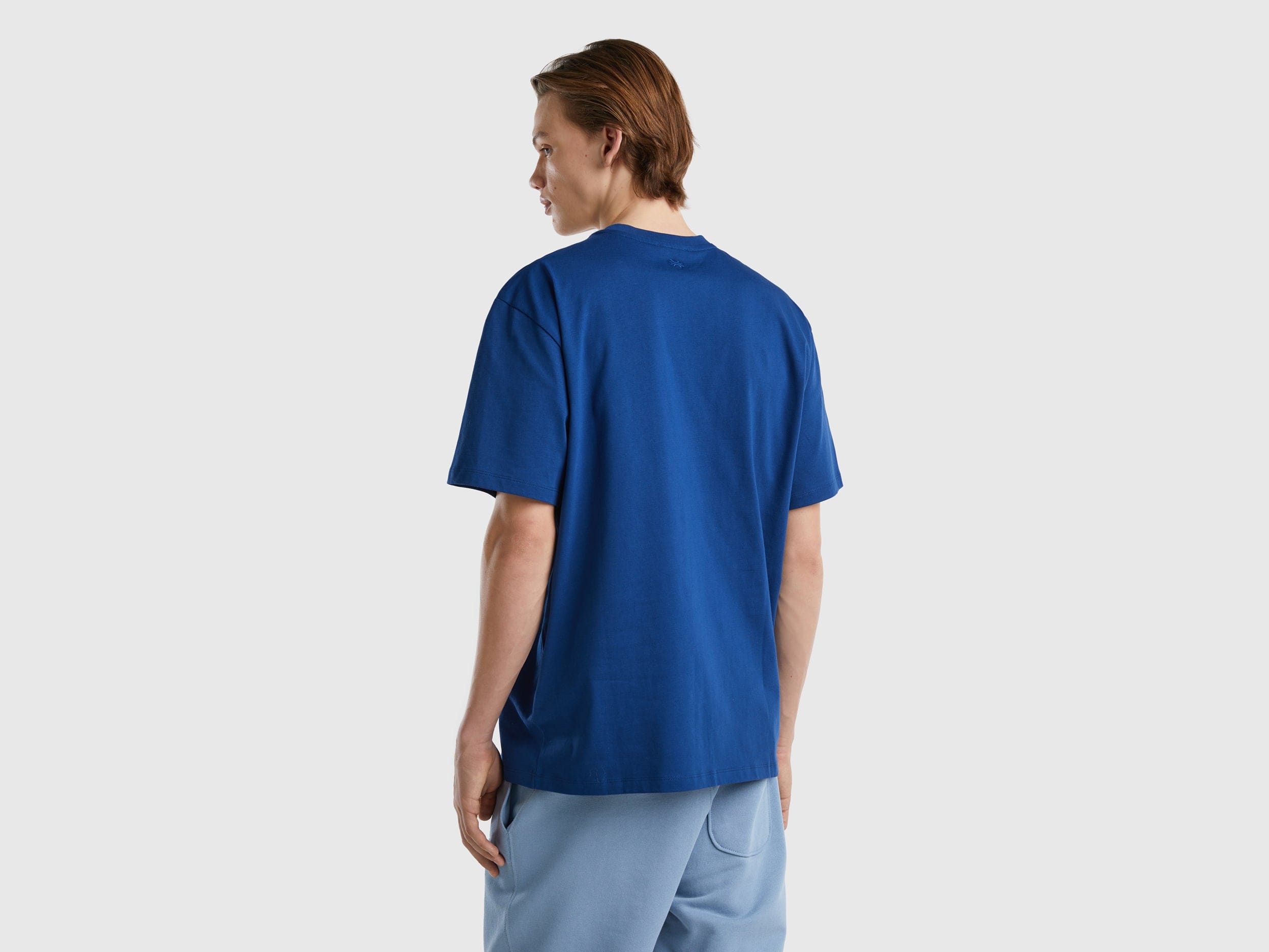 يونايتد كولورز اوف بينيتون تيشيرت بطبعة فواكه أمامية نص كم رجالي