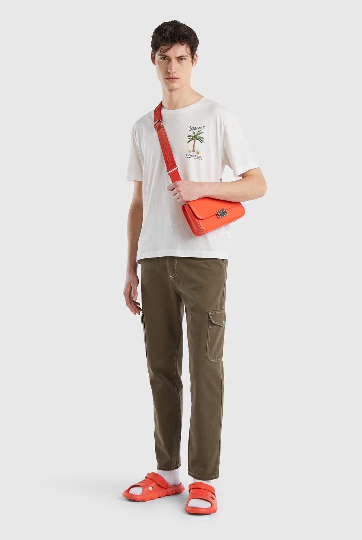 يونايتد كولورز اوف بينيتون تيشيرت قطن خالص بطباعة