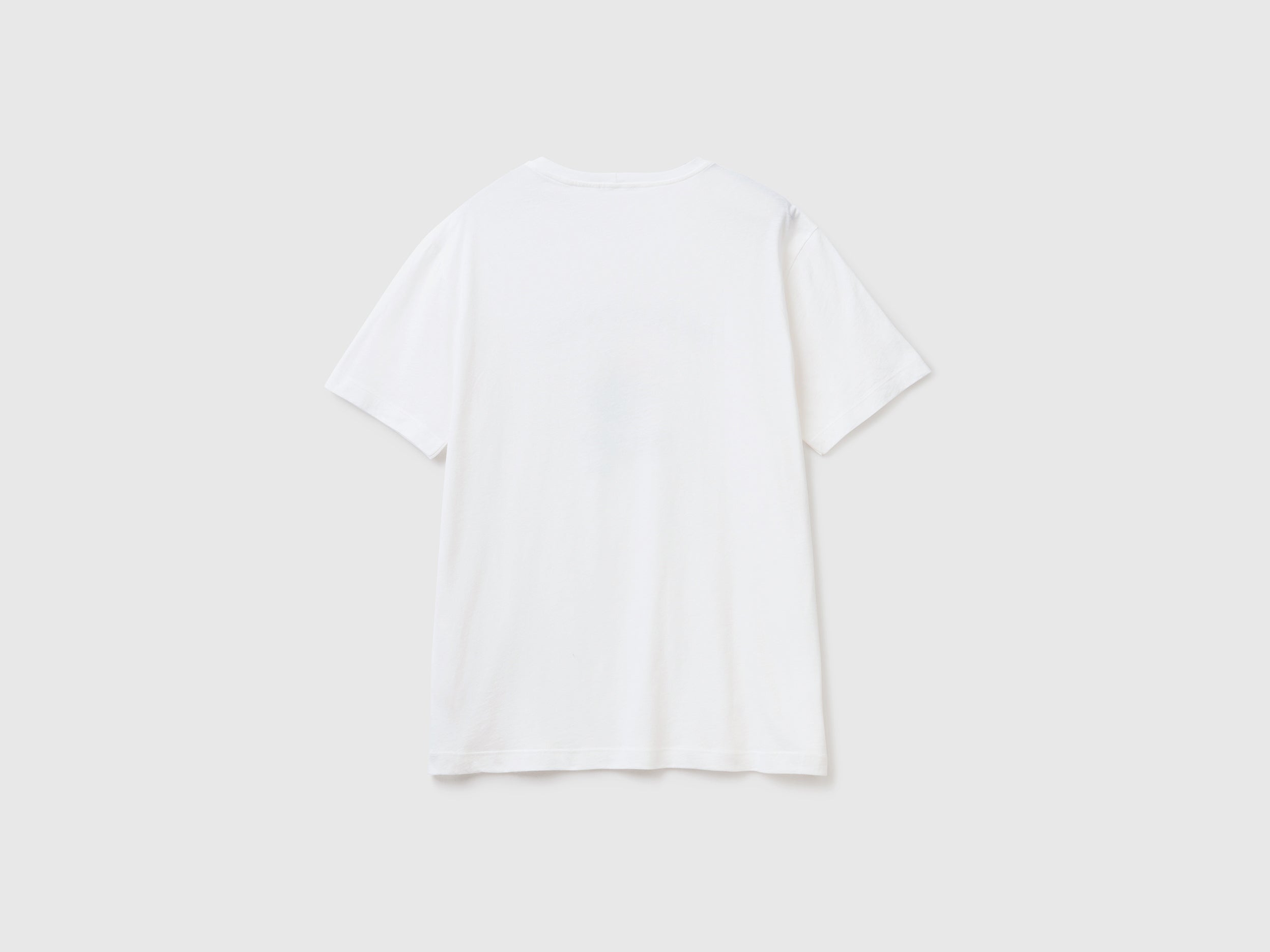 يونايتد كولورز اوف بينيتون تيشيرت قطن خالص بطباعة