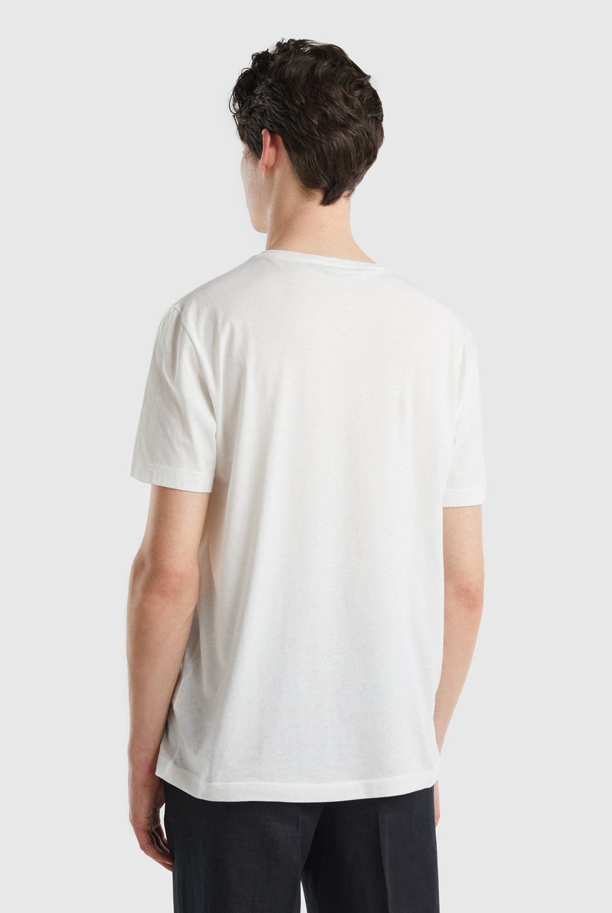 يونايتد كولورز اوف بينيتون تيشيرت قطن خالص بطباعة