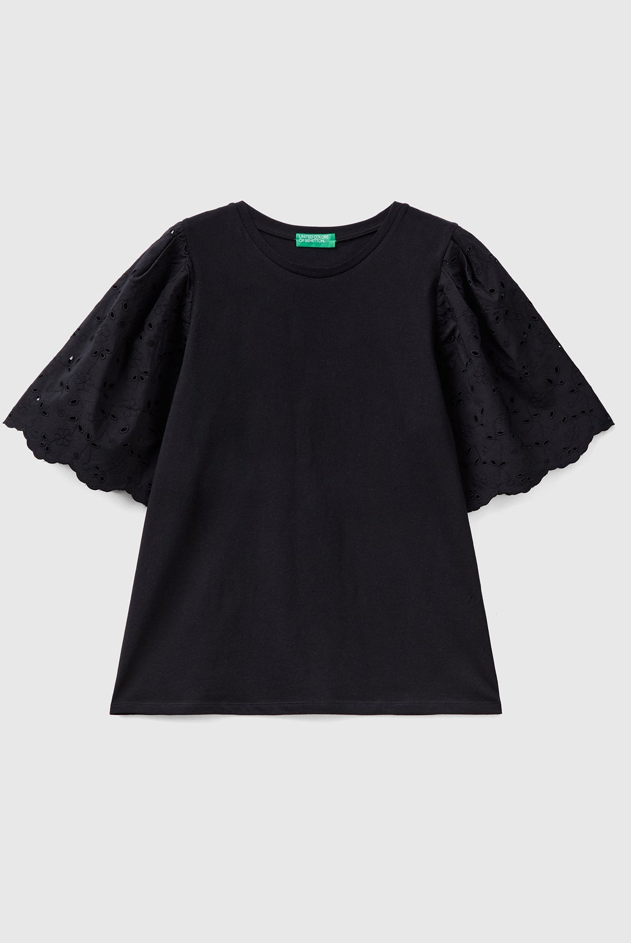 يونايتد كولورز اوف بينيتون تي شيرت بأكمام مخرمة نسائي