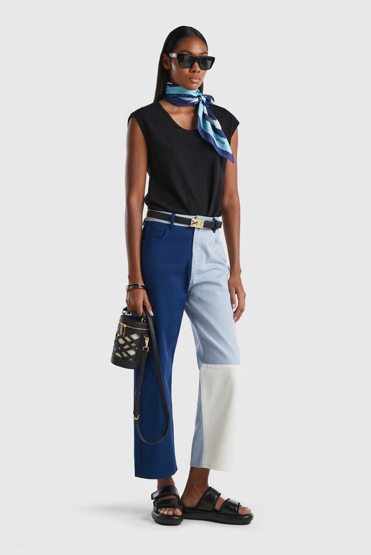 يونايتد كولورز اوف بينيتون تانك توب خفيف بخليط الكتان