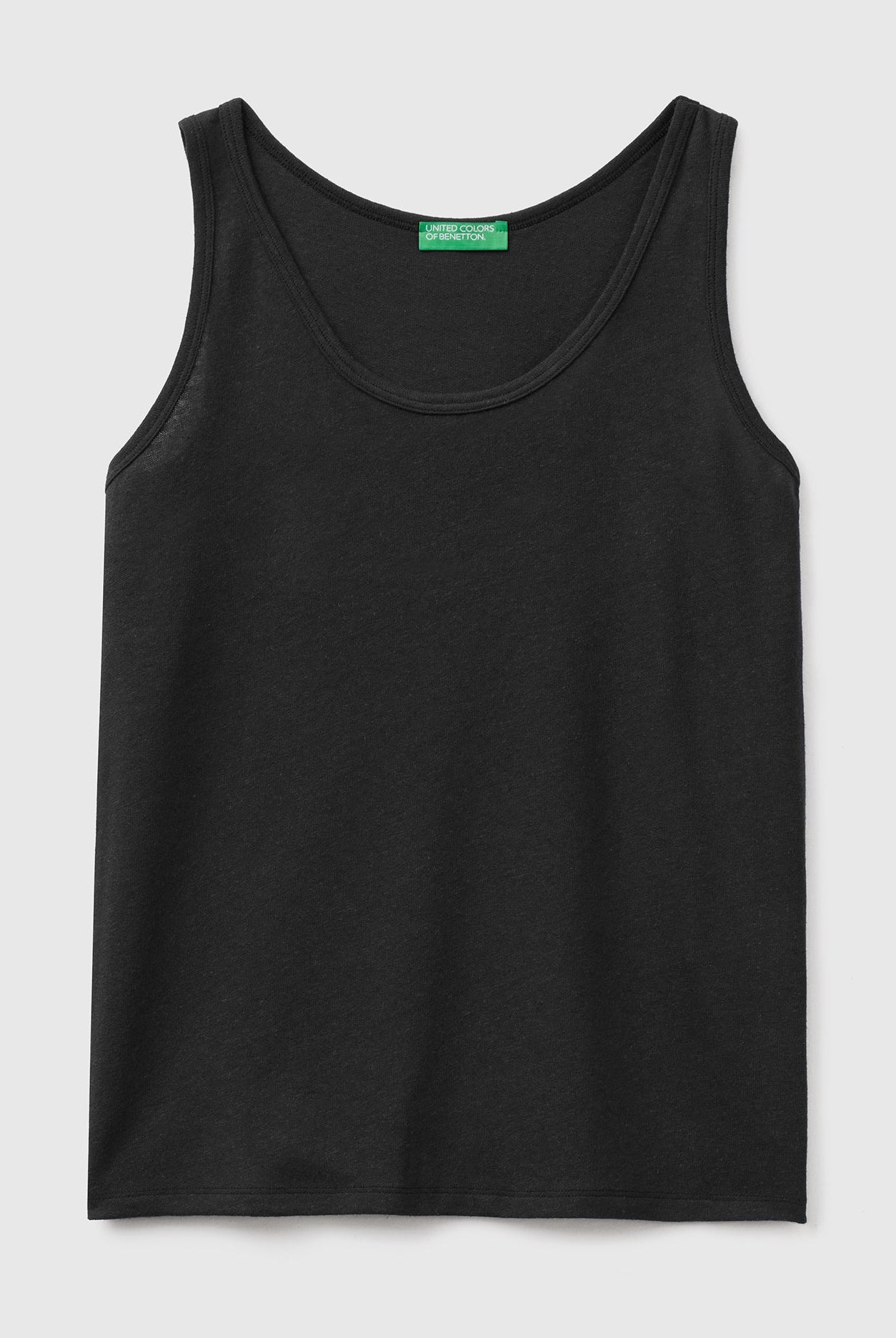 يونايتد كولورز اوف بينيتون تيشيرت كت سادة نسائي