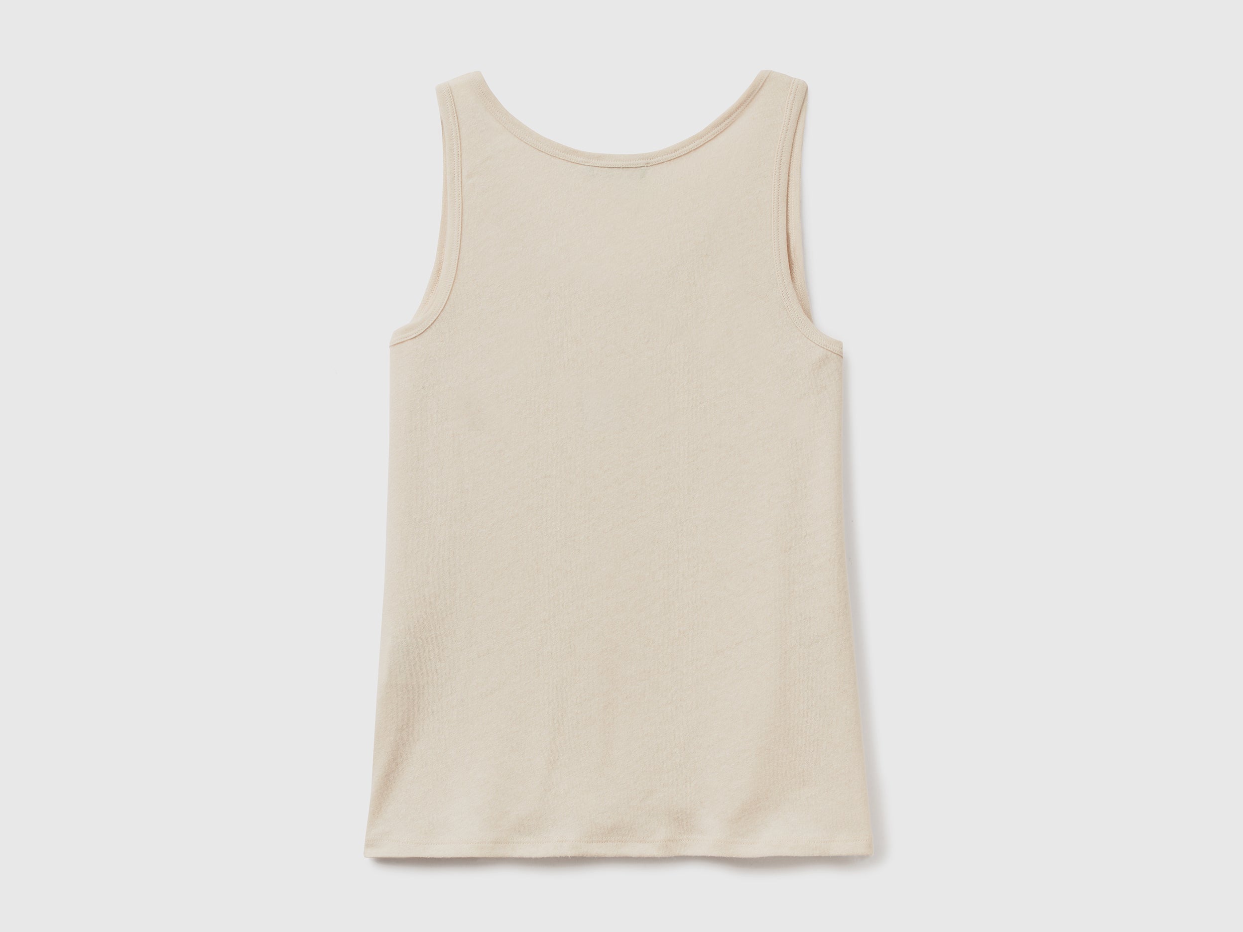 يونايتد كولورز اوف بينيتون تيشيرت كت سادة نسائي