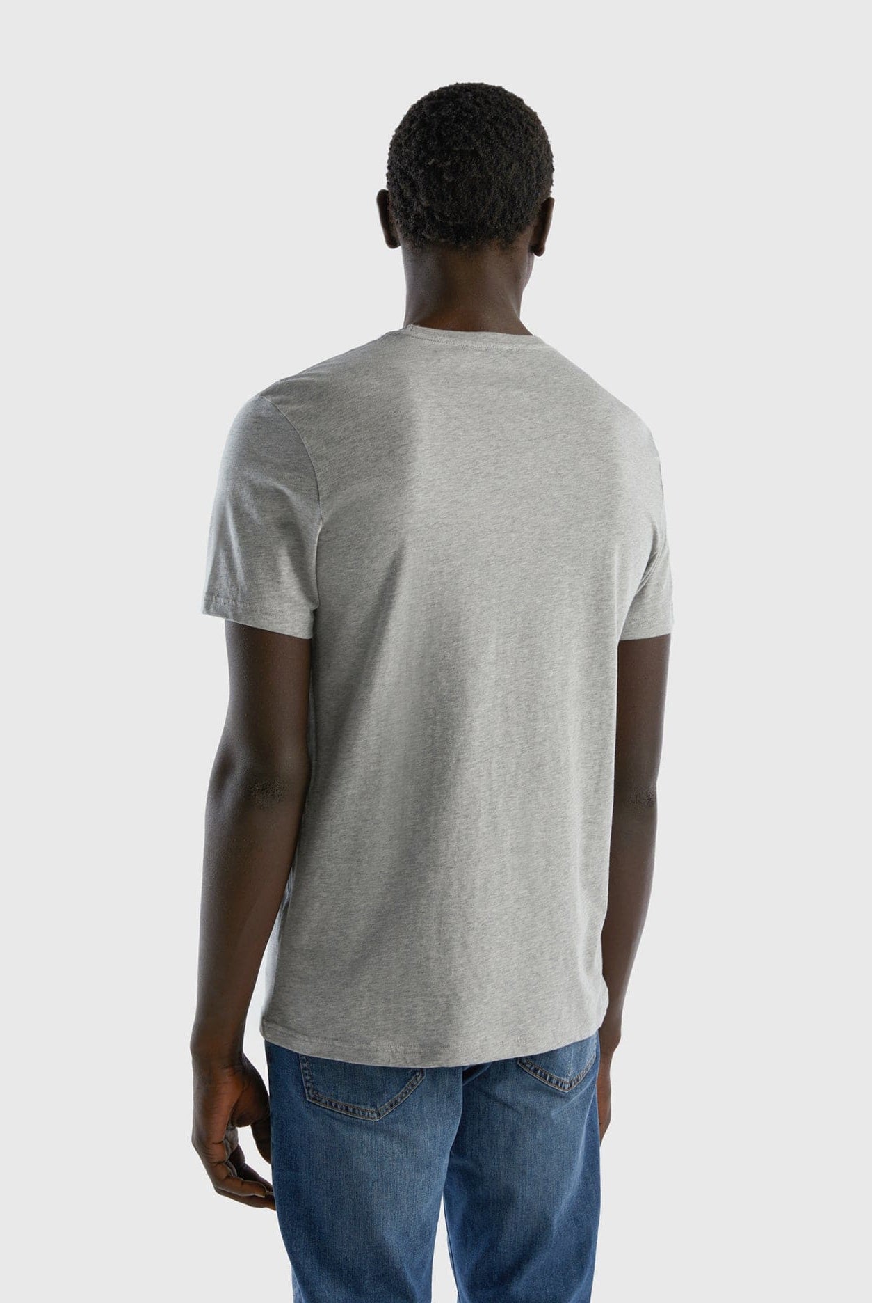 يونايتد كولورز اوف بينيتون تيشيرت شبابي بأكمام قصيرة قصة عادية