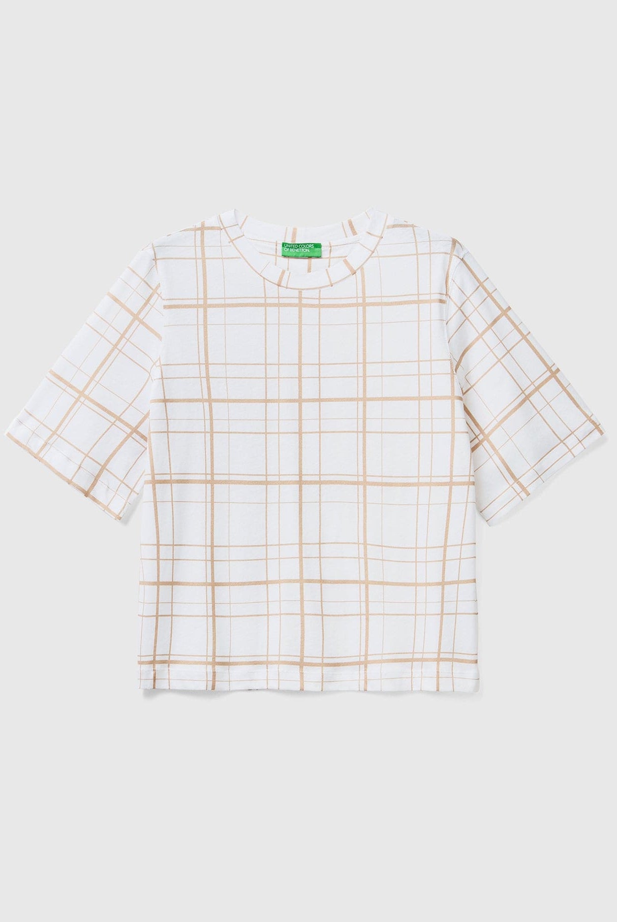 يونايتد كولورز اوف بينيتون تيشيرت بطباعة وقصة مربعة نص كم نسائي
