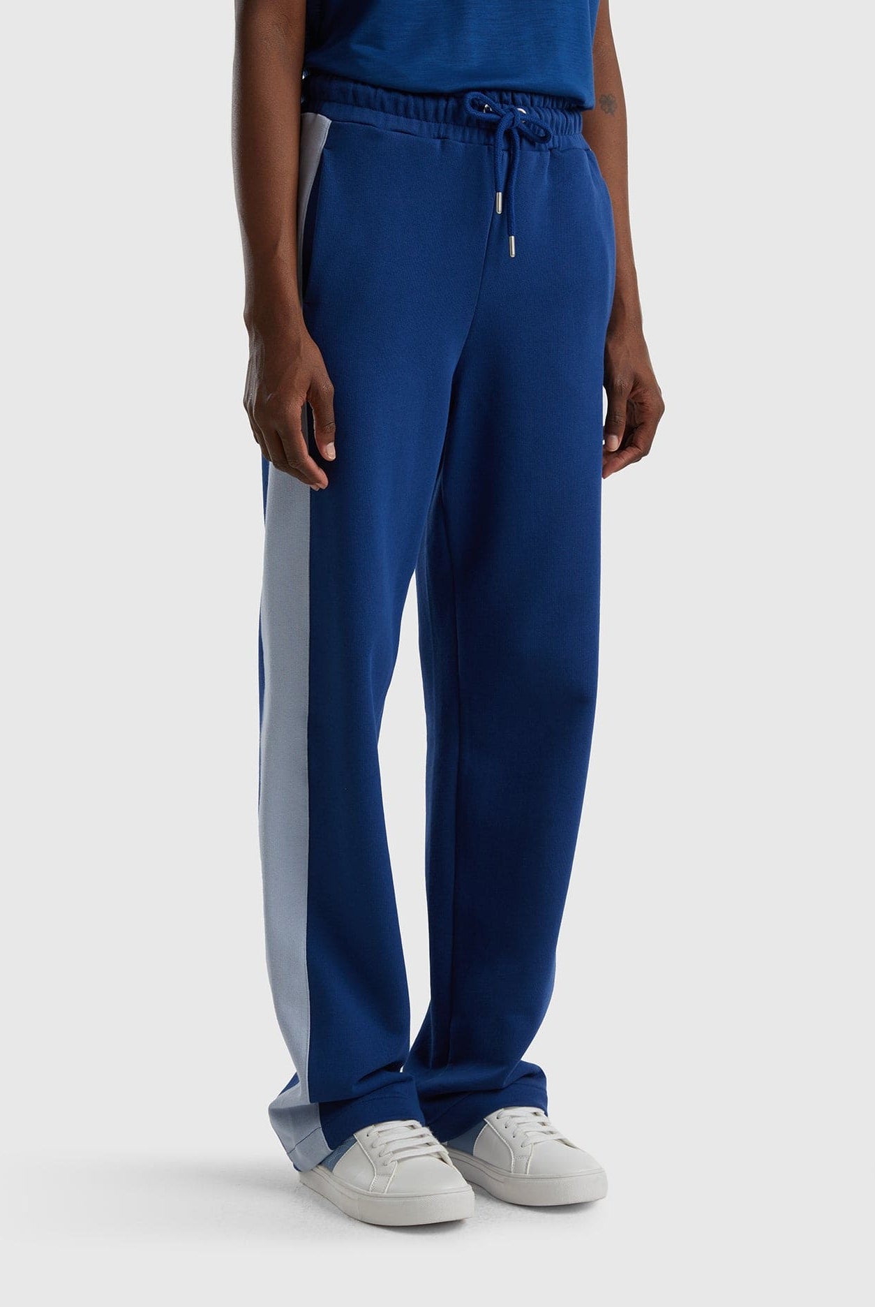 يونايتد كولورز اوف بينيتون بنطال بخطوط جانبية برباط نسائي