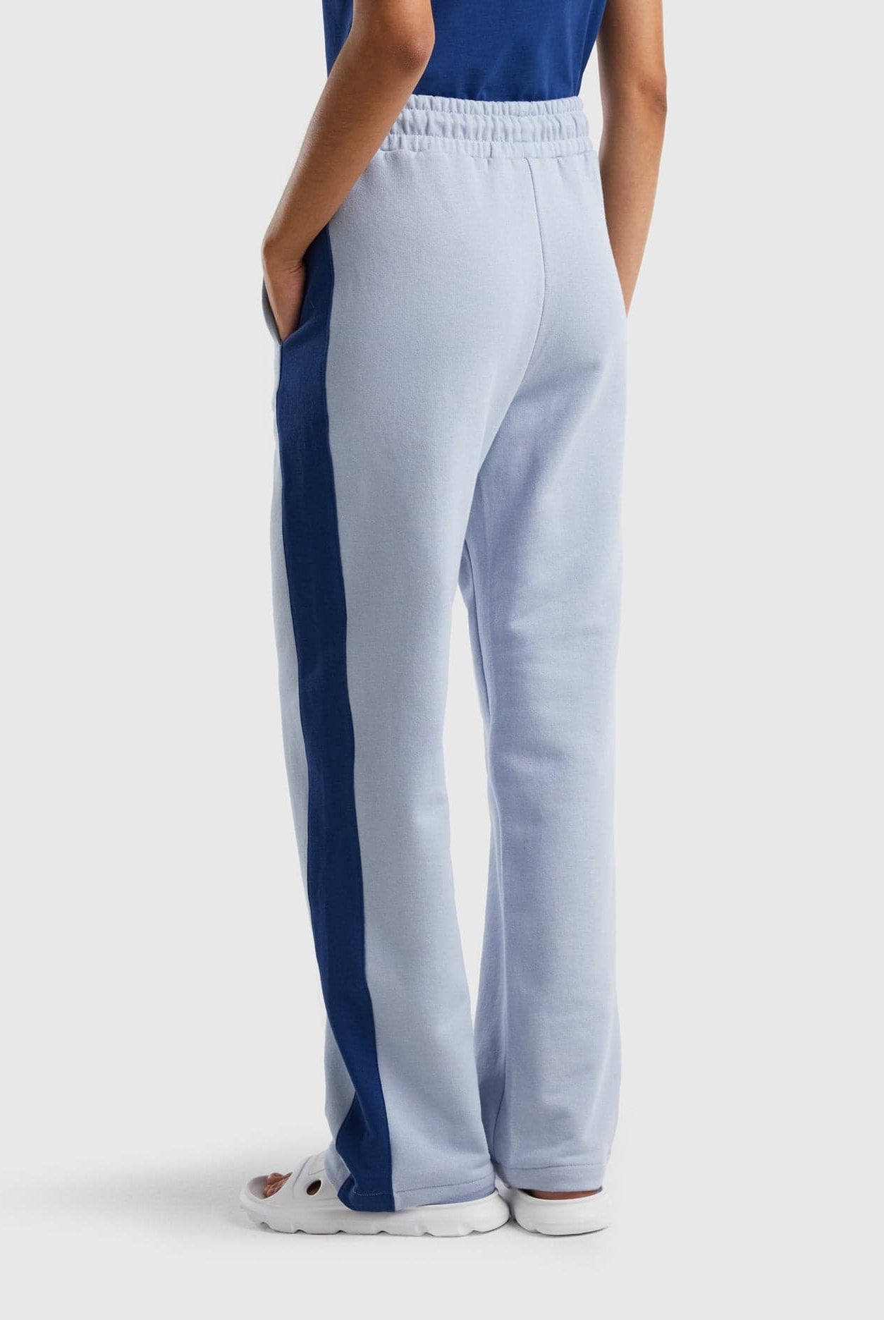 يونايتد كولورز اوف بينيتون بنطال بخطوط جانبية برباط نسائي