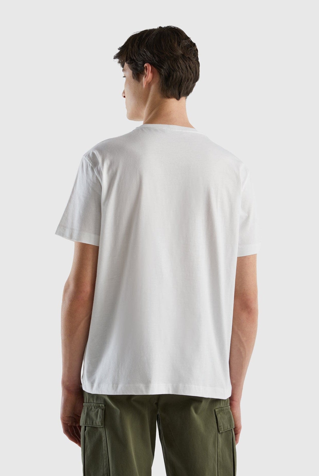 يونايتد كولورز اوف بينيتون تيشيرت بطباعة صورة أمامية نص كم رجالي