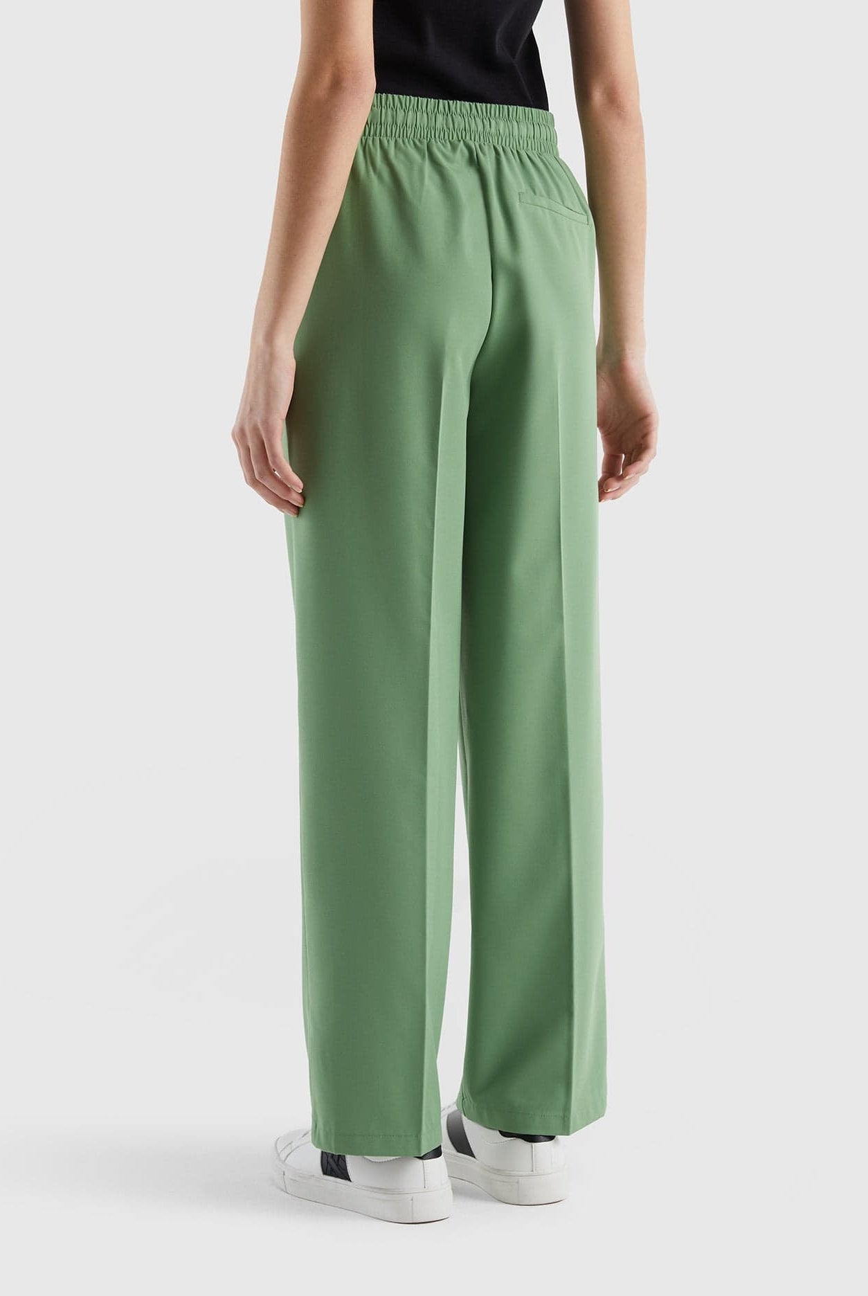 يونايتد كولورز اوف بينيتون بنطلون نسائي واسع برباط