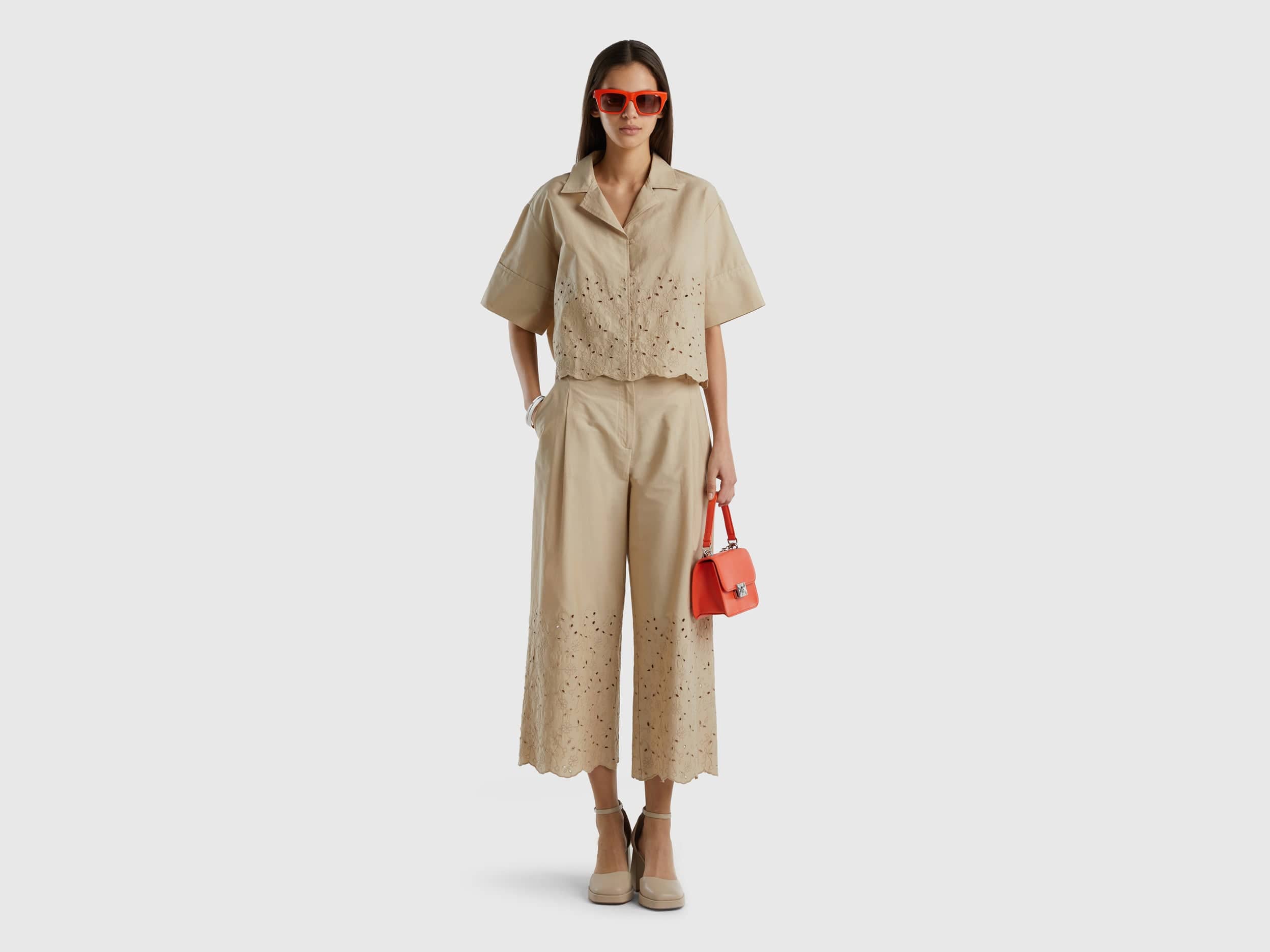 يونايتد كولورز اوف بينيتون بنطلون واسع مخرم نسائي