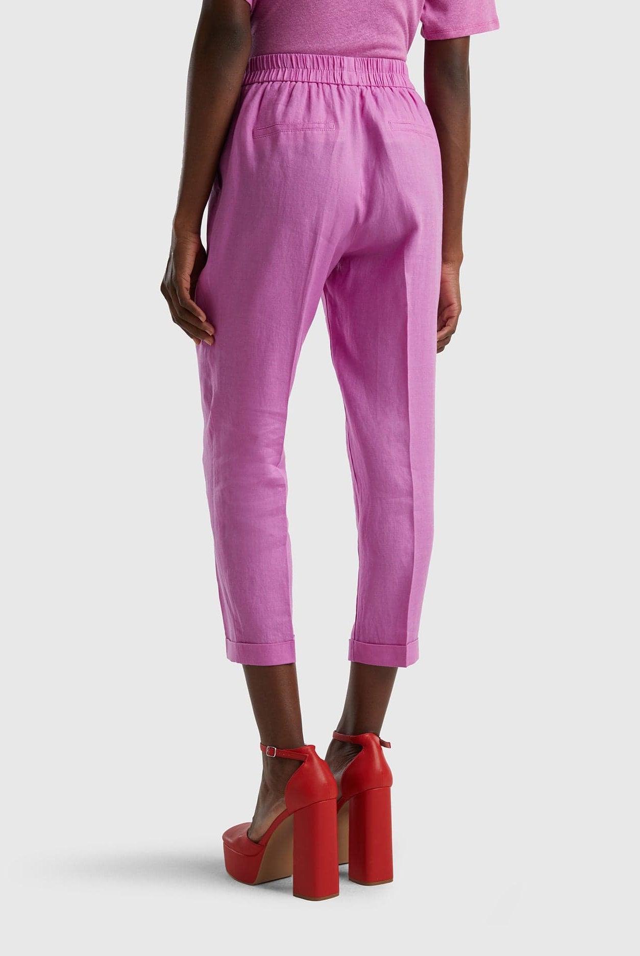 يونايتد كولورز اوف بينيتون بنطلون كتان خالص 100% مقصوص