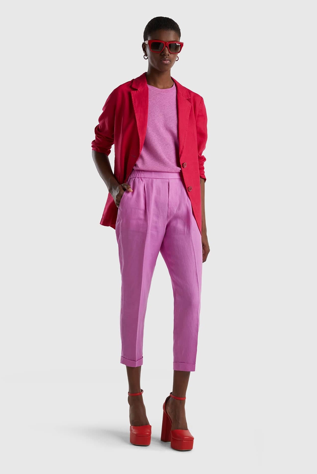 يونايتد كولورز اوف بينيتون بنطلون كتان خالص 100% مقصوص