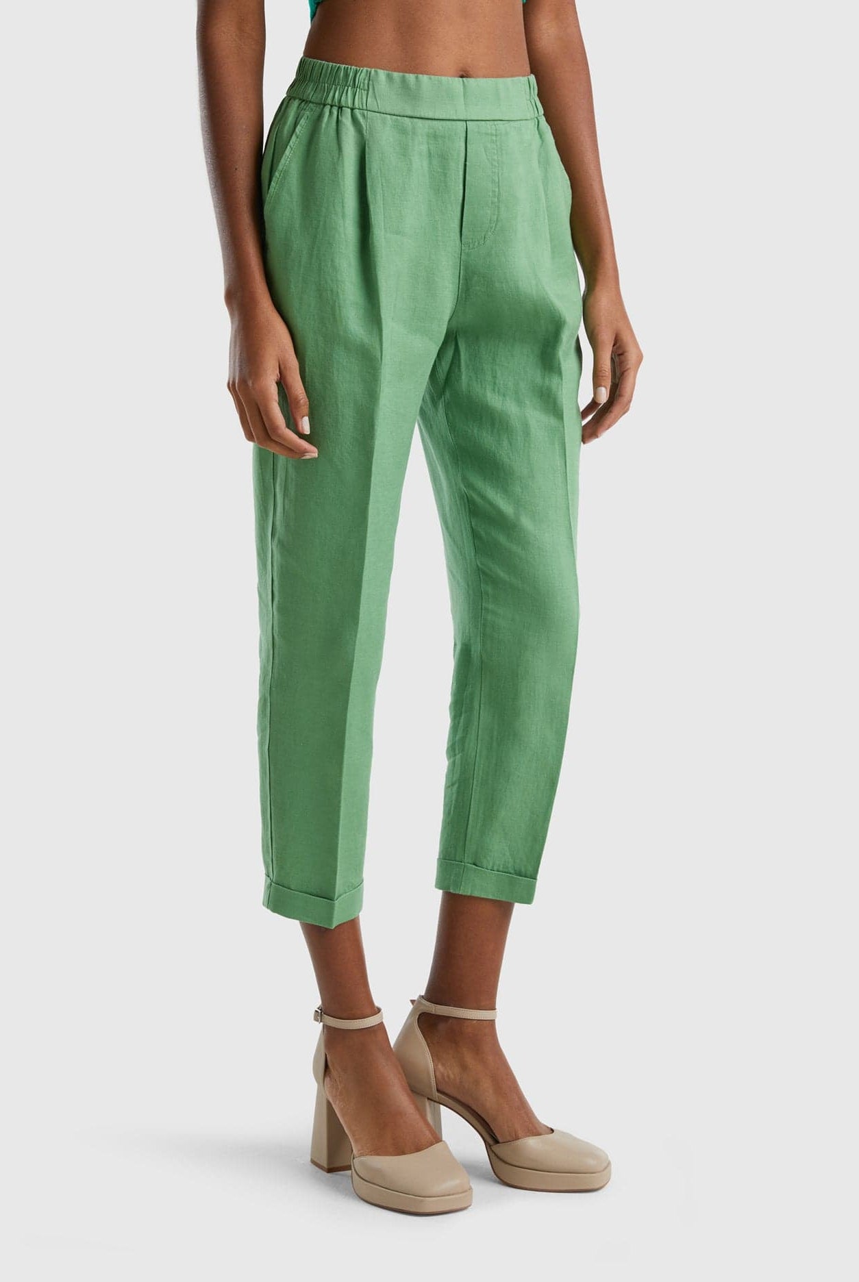 يونايتد كولورز اوف بينيتون بنطلون كتان خالص 100% مقصوص