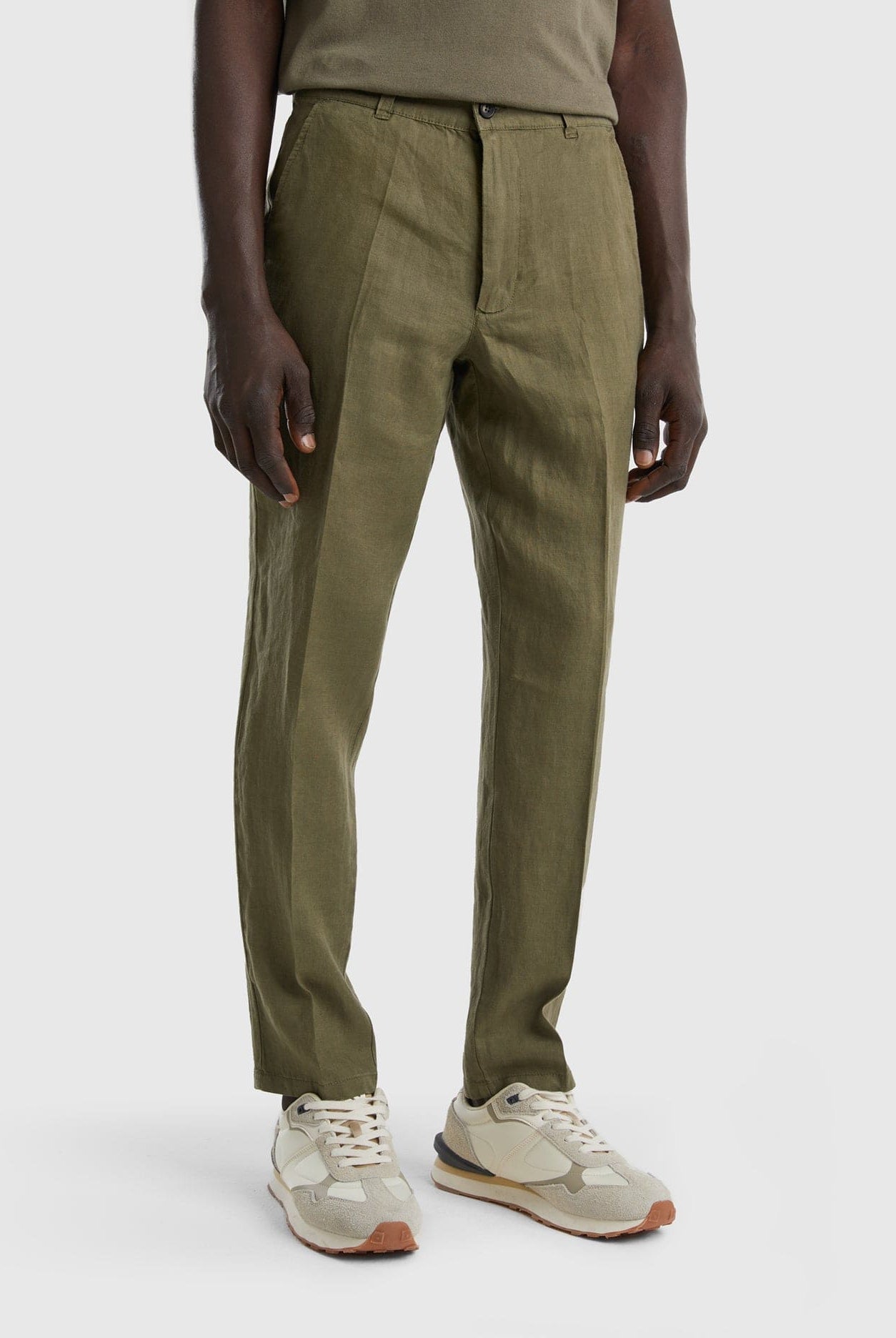 يونايتد كولورز اوف بينيتون سروال تشينو من الكتان الخالص رجالي