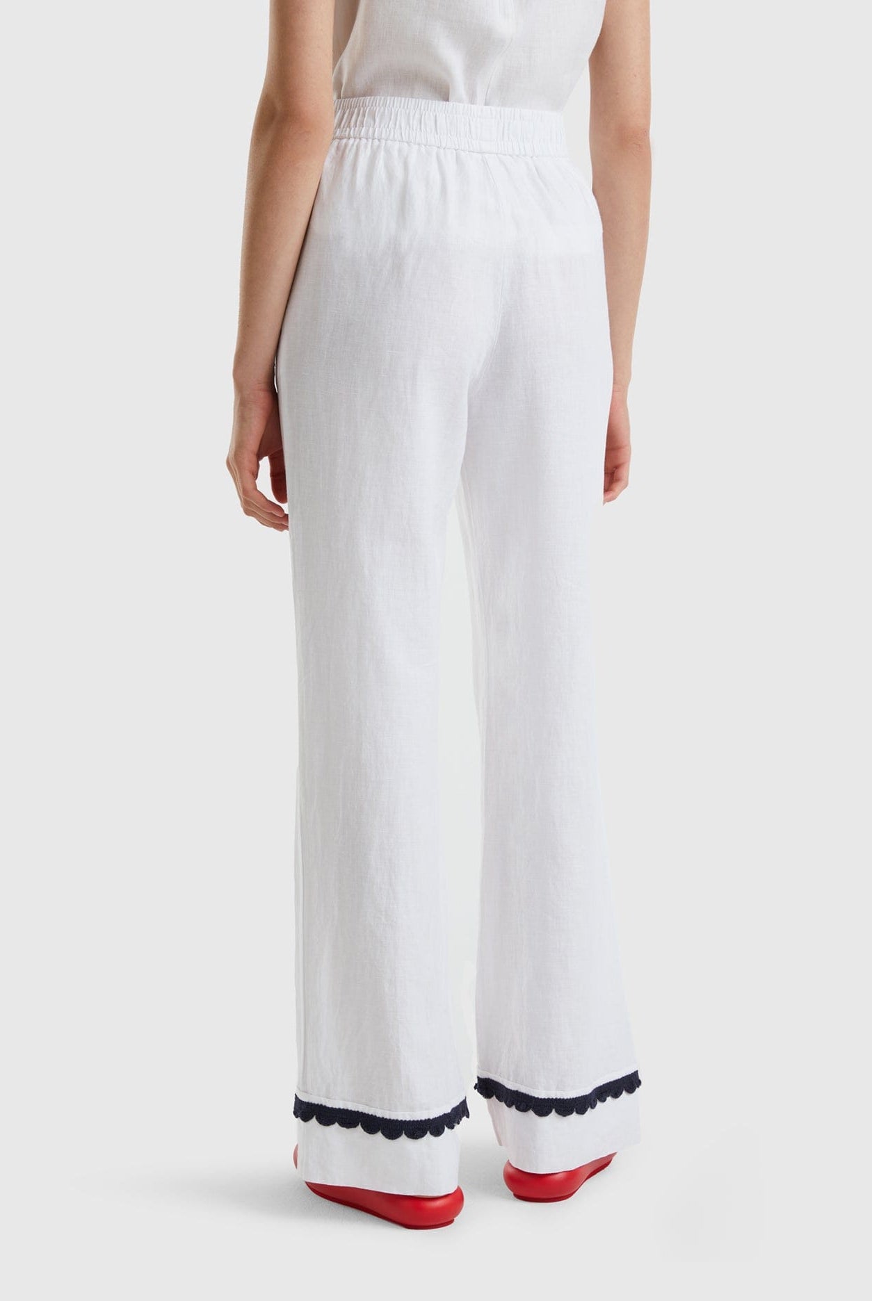 يونايتد كولورز اوف بينيتون بنطال من الكتان النقي مع تفاصيل كروشيه مسائي