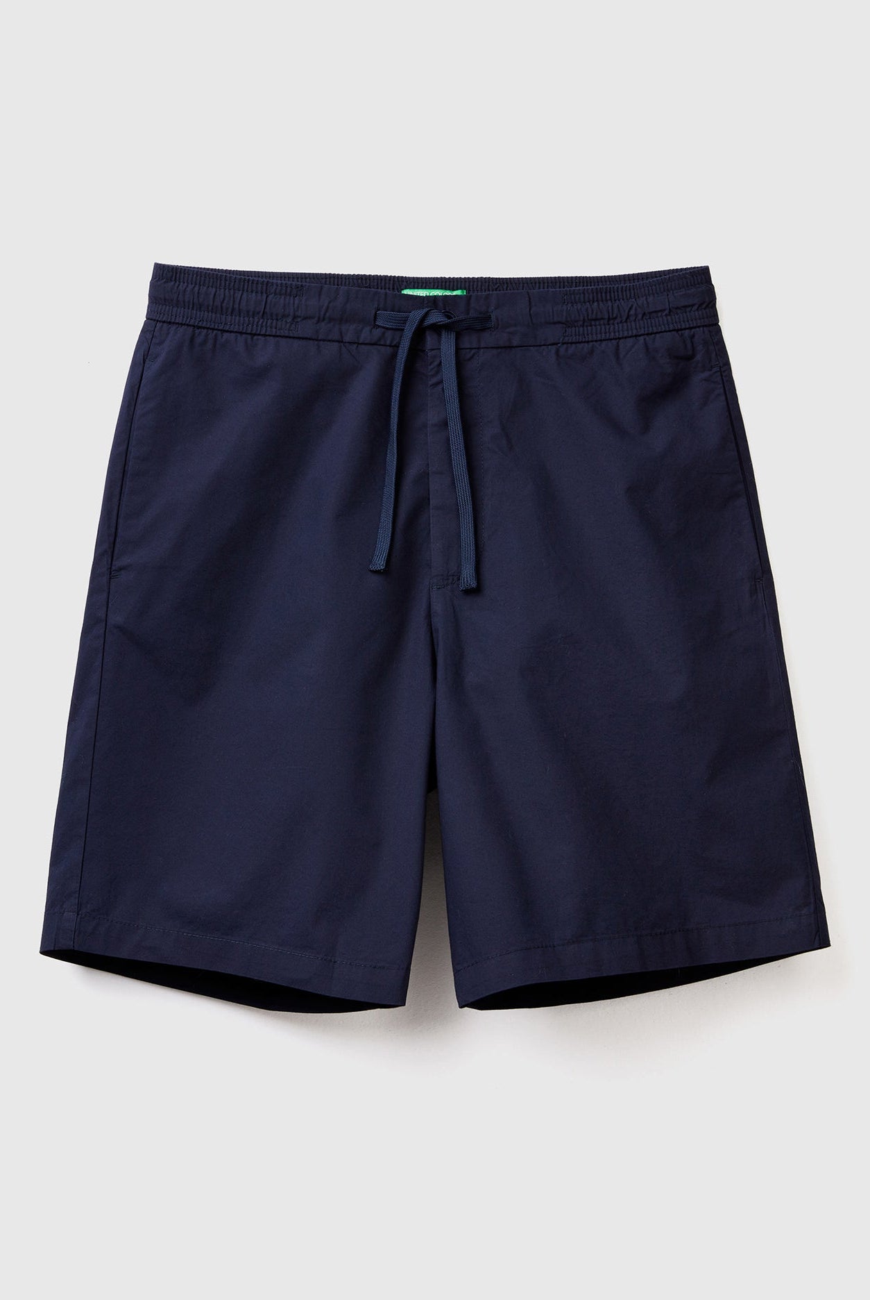 يونايتد كولورز اوف بينيتون شورت شبابي قماشي برباط