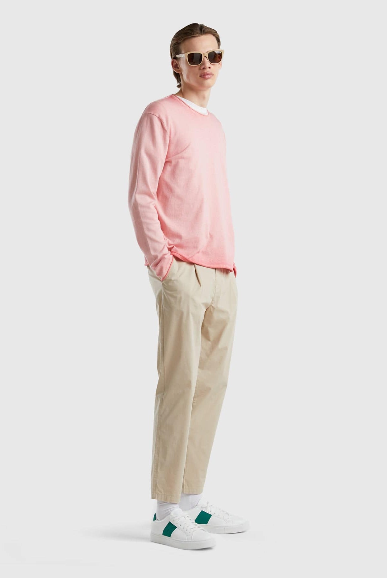 يونايتد كولورز اوف بينيتون بنطلون تشينو من القماش مع رباط رجالي