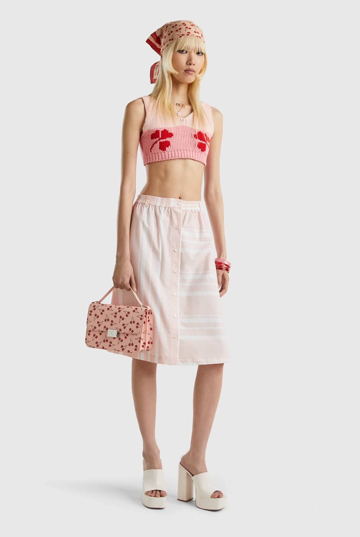 يونايتد كولورز اوف بينيتون تنورة مخططة بأزرار قصيرة نسائي