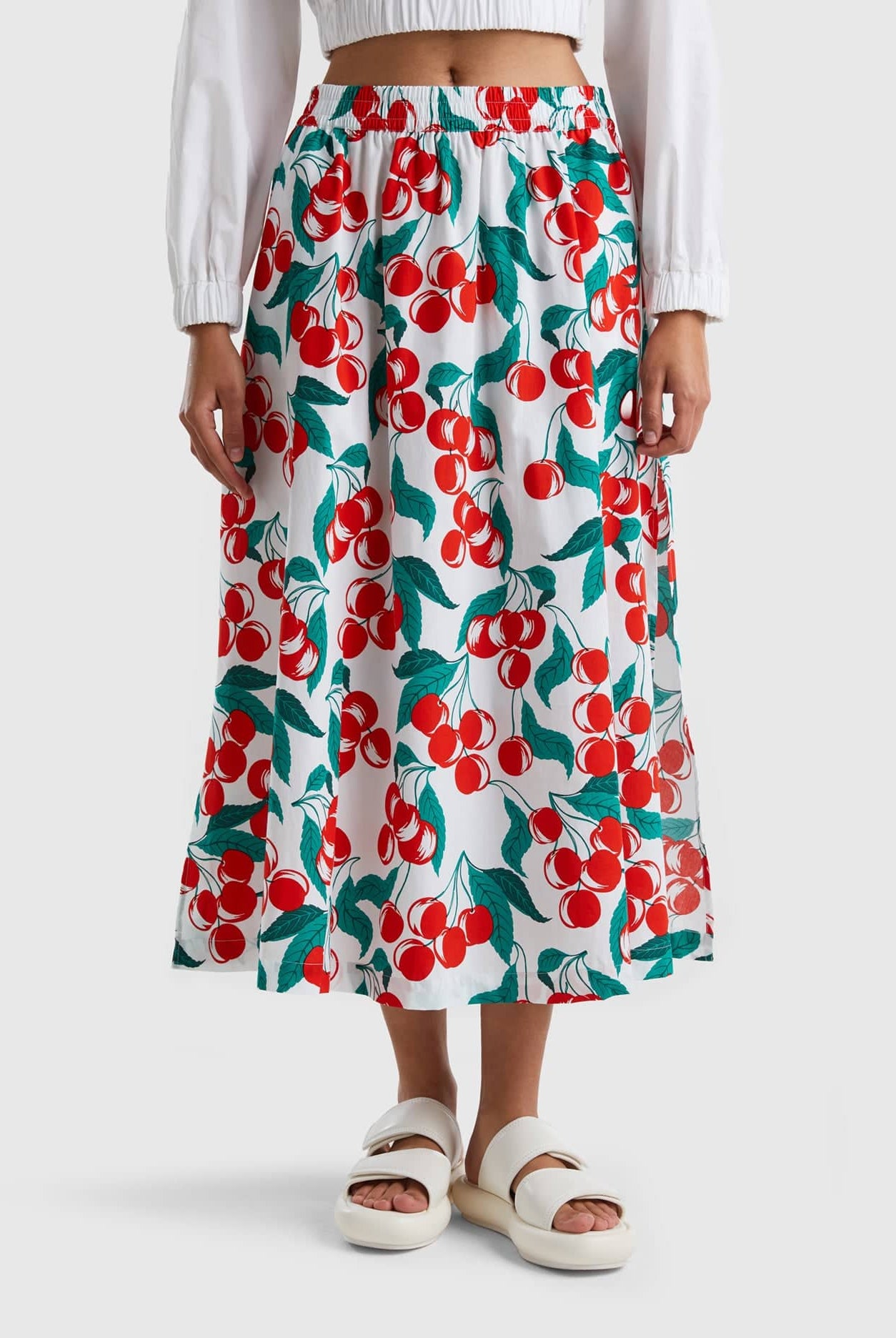 يونايتد كولورز اوف بينيتون تنورة نسائي ميدي بطبعة الكرز