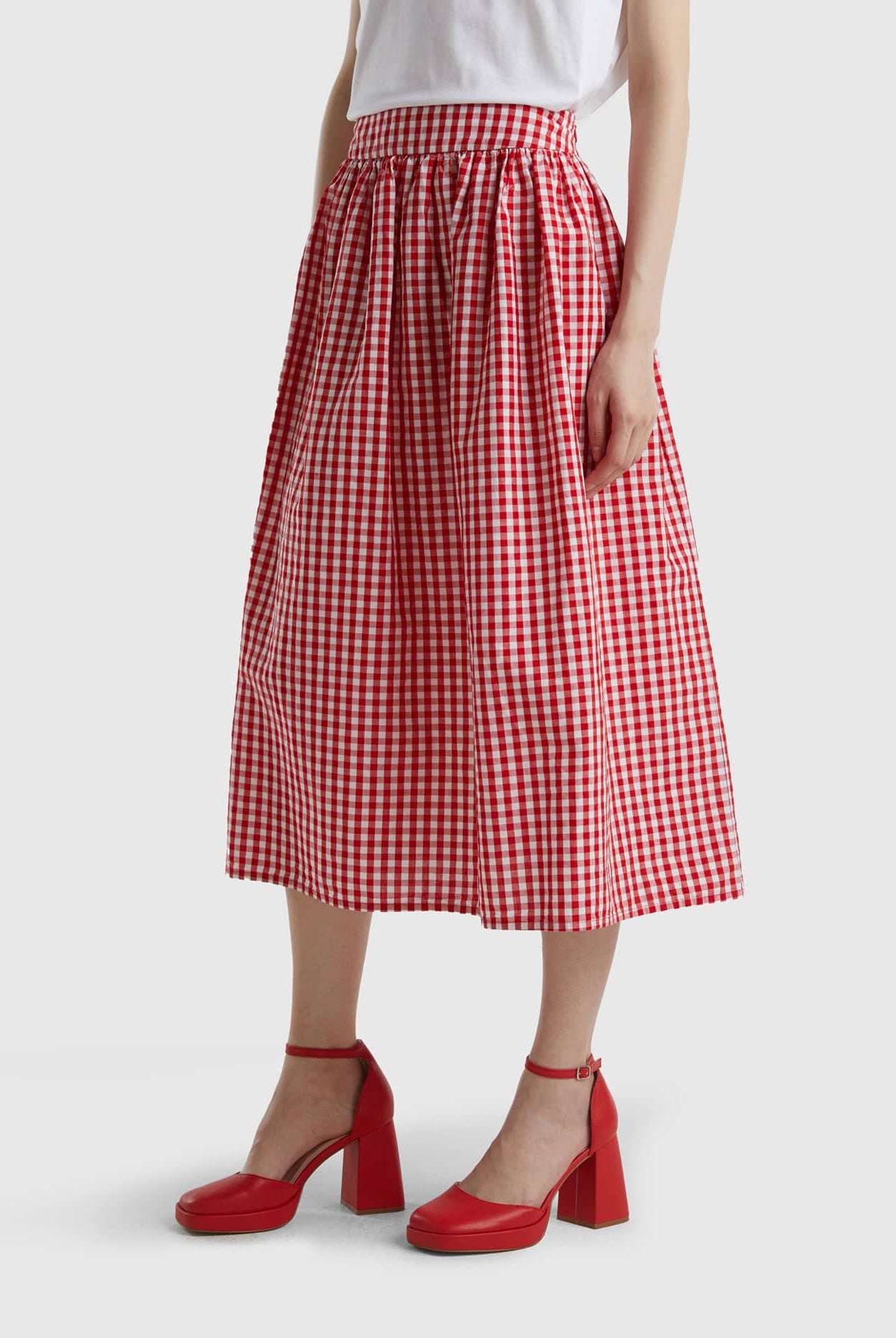 يونايتد كولورز اوف بينيتون تنورة فيشي من خليط الكتان مربعات نسائي