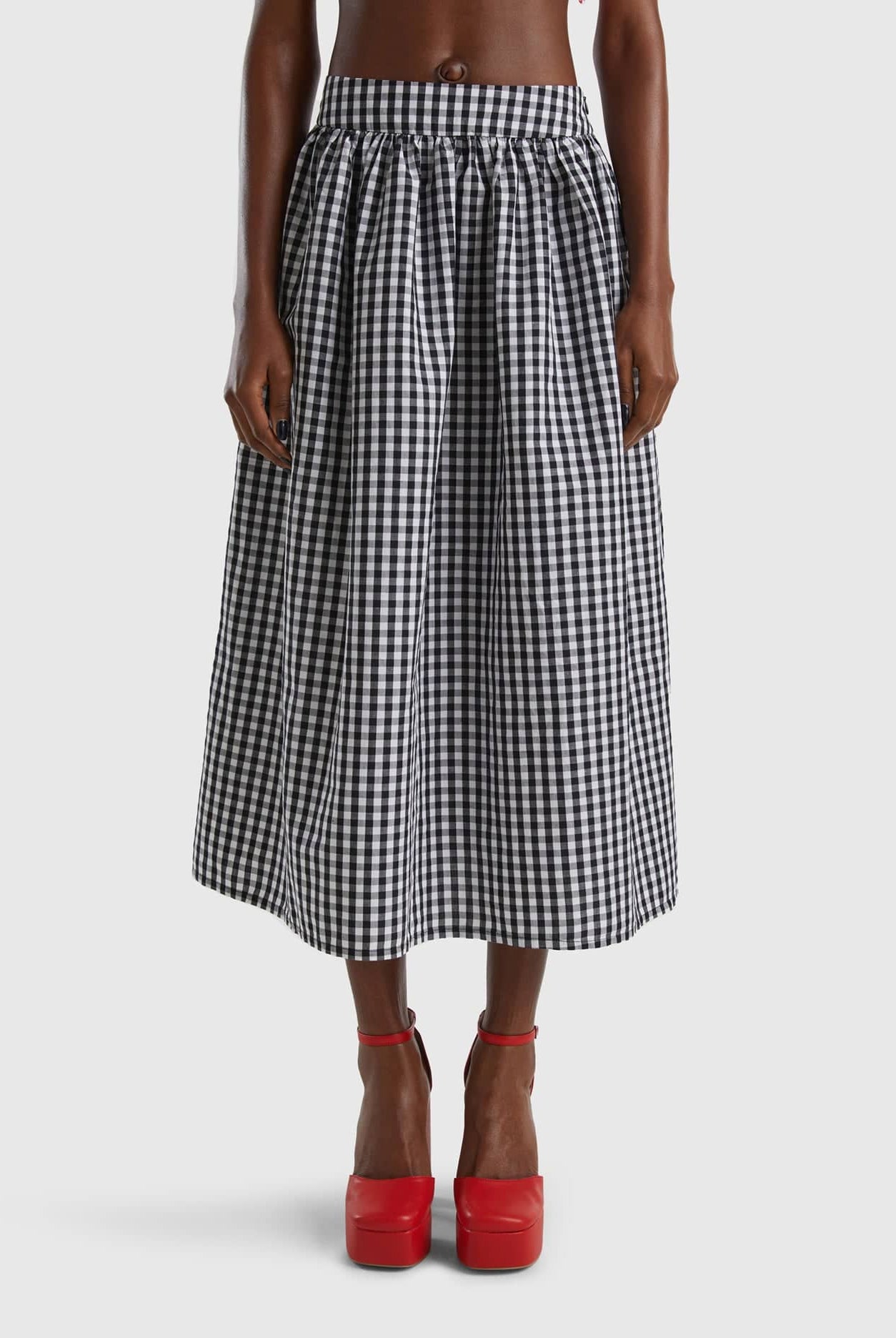 يونايتد كولورز اوف بينيتون تنورة فيشي من خليط الكتان مربعات نسائي