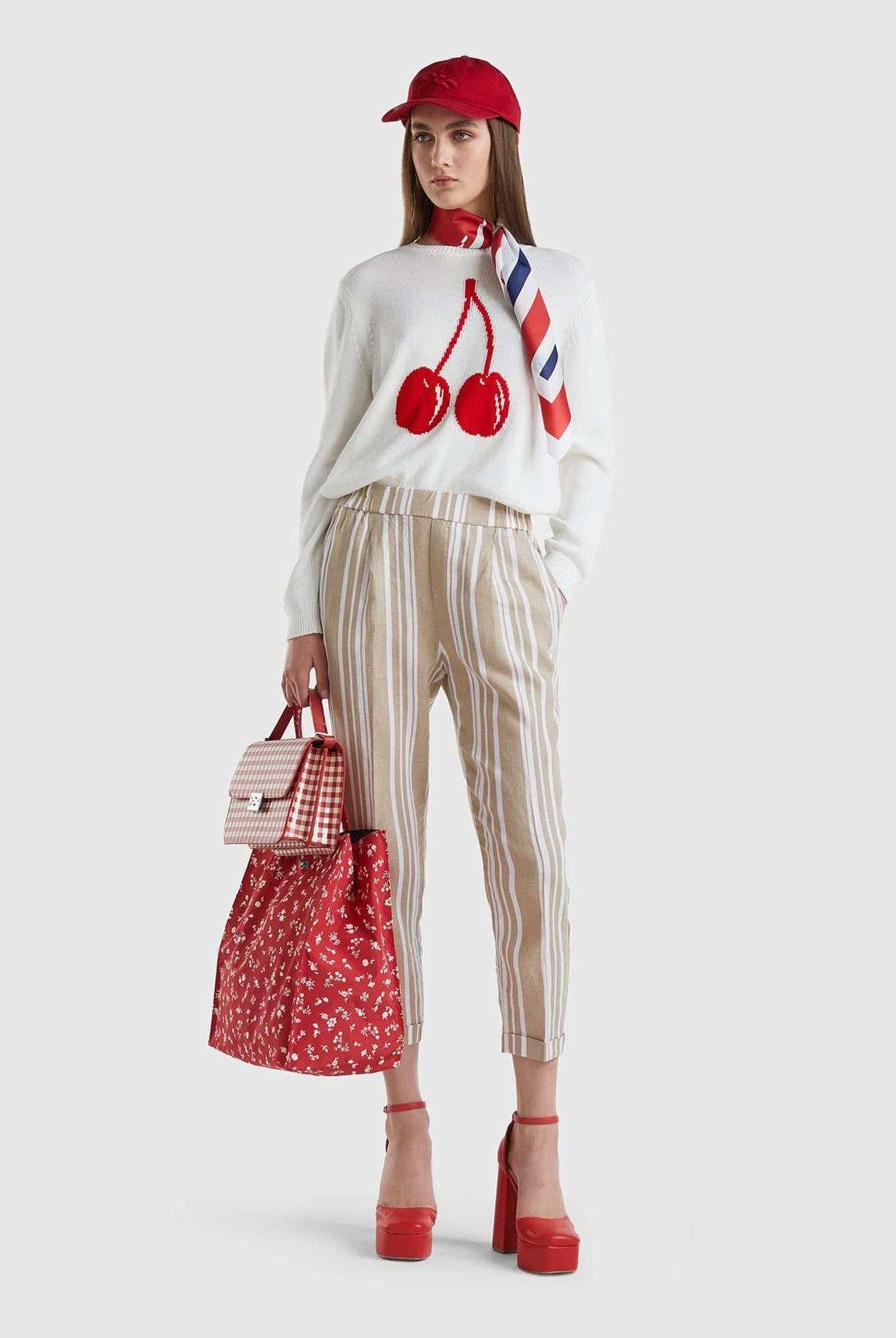 يونايتد كولورز اوف بينيتون بنطلون نسائي منقوش من الكتان الخالص