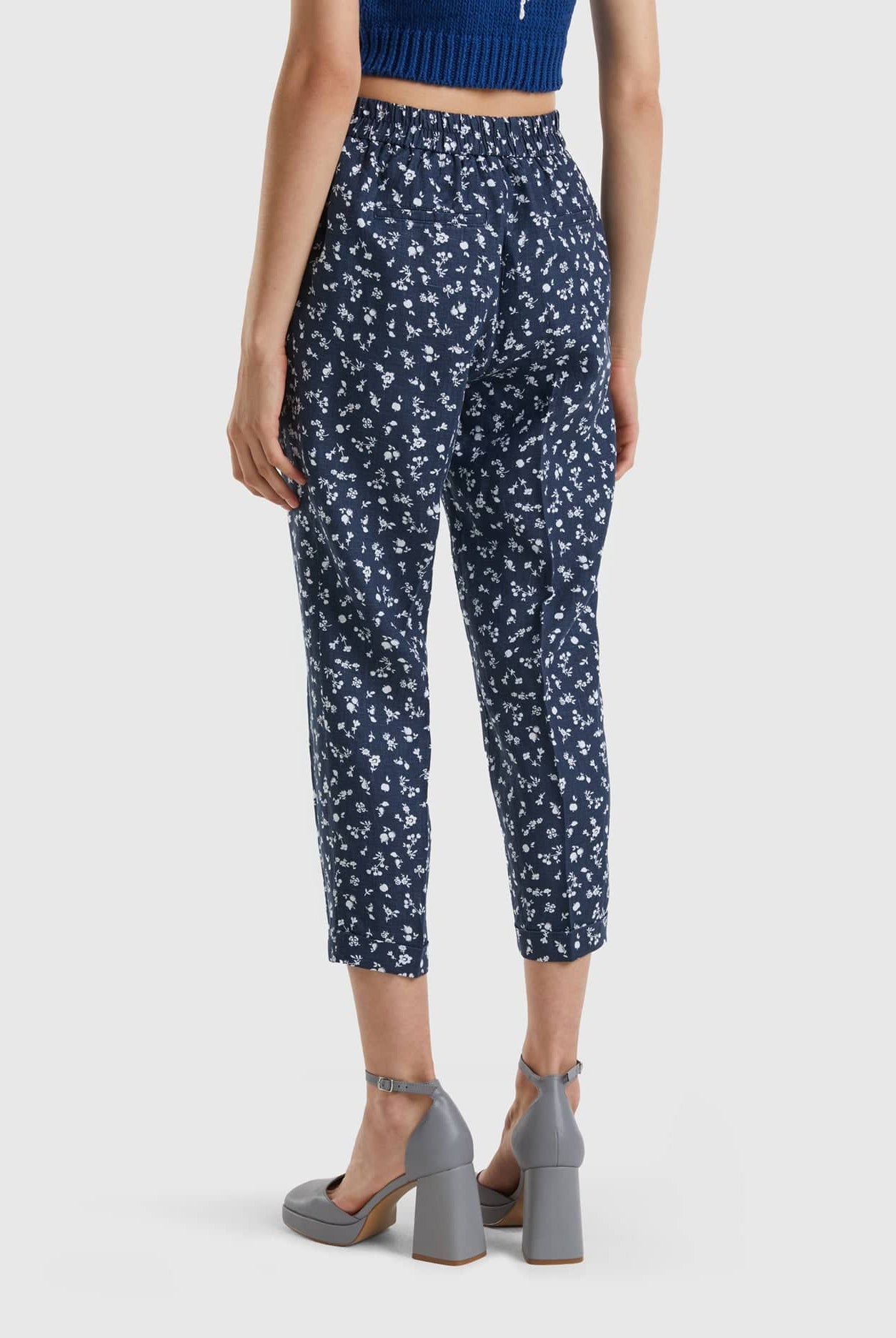 يونايتد كولورز اوف بينيتون بنطلون نسائي منقوش من الكتان الخالص