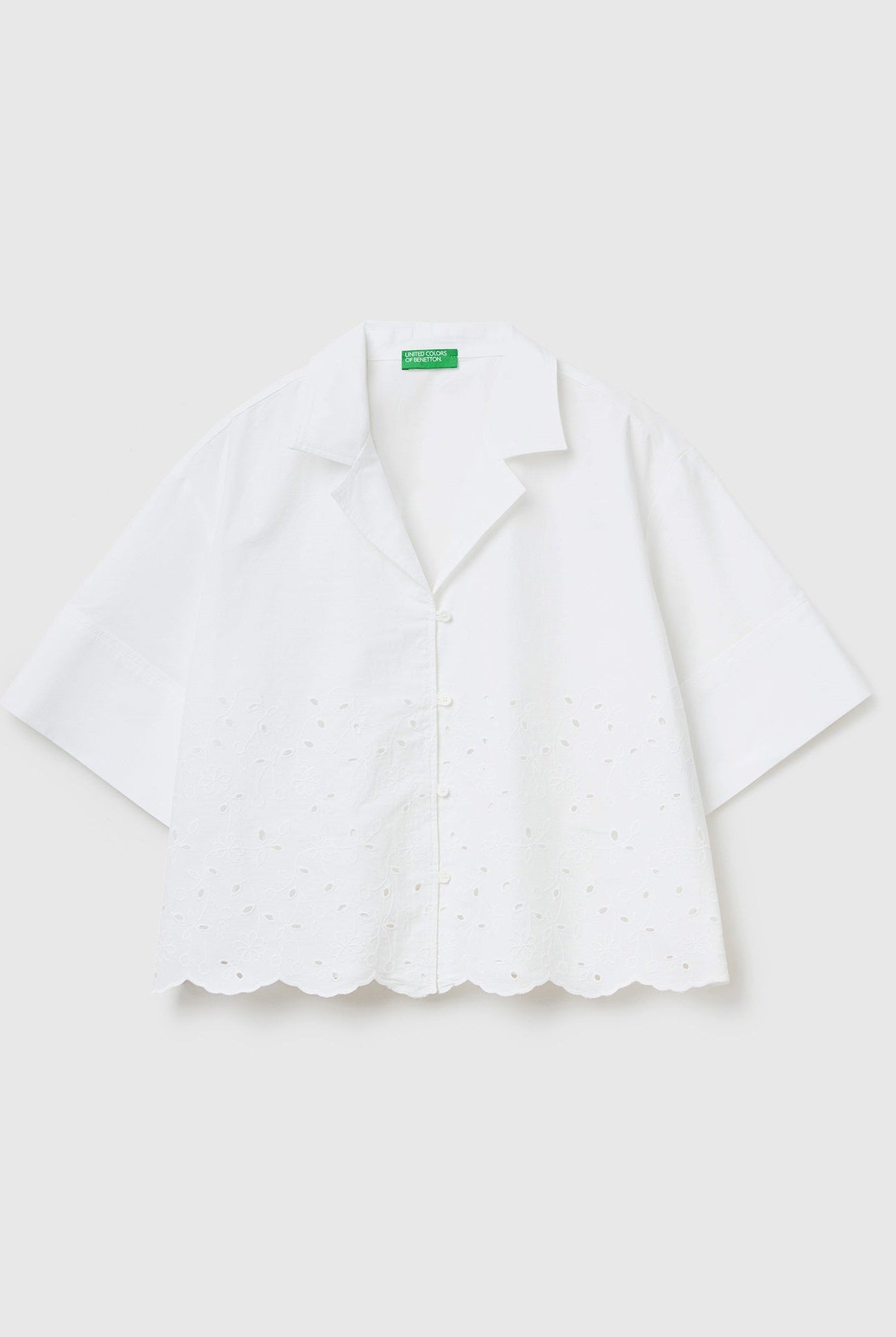 يونايتد كولورز اوف بينيتون قميص نسائي بتطريز برودري أنجليز