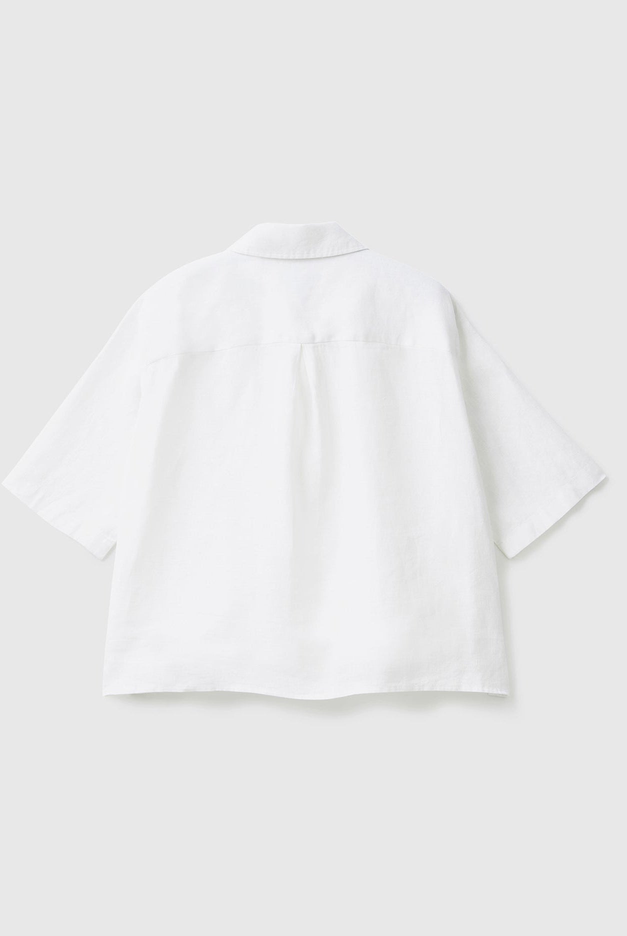 يونايتد كولورز اوف بينيتون قميص قصير من الكتان الخالص