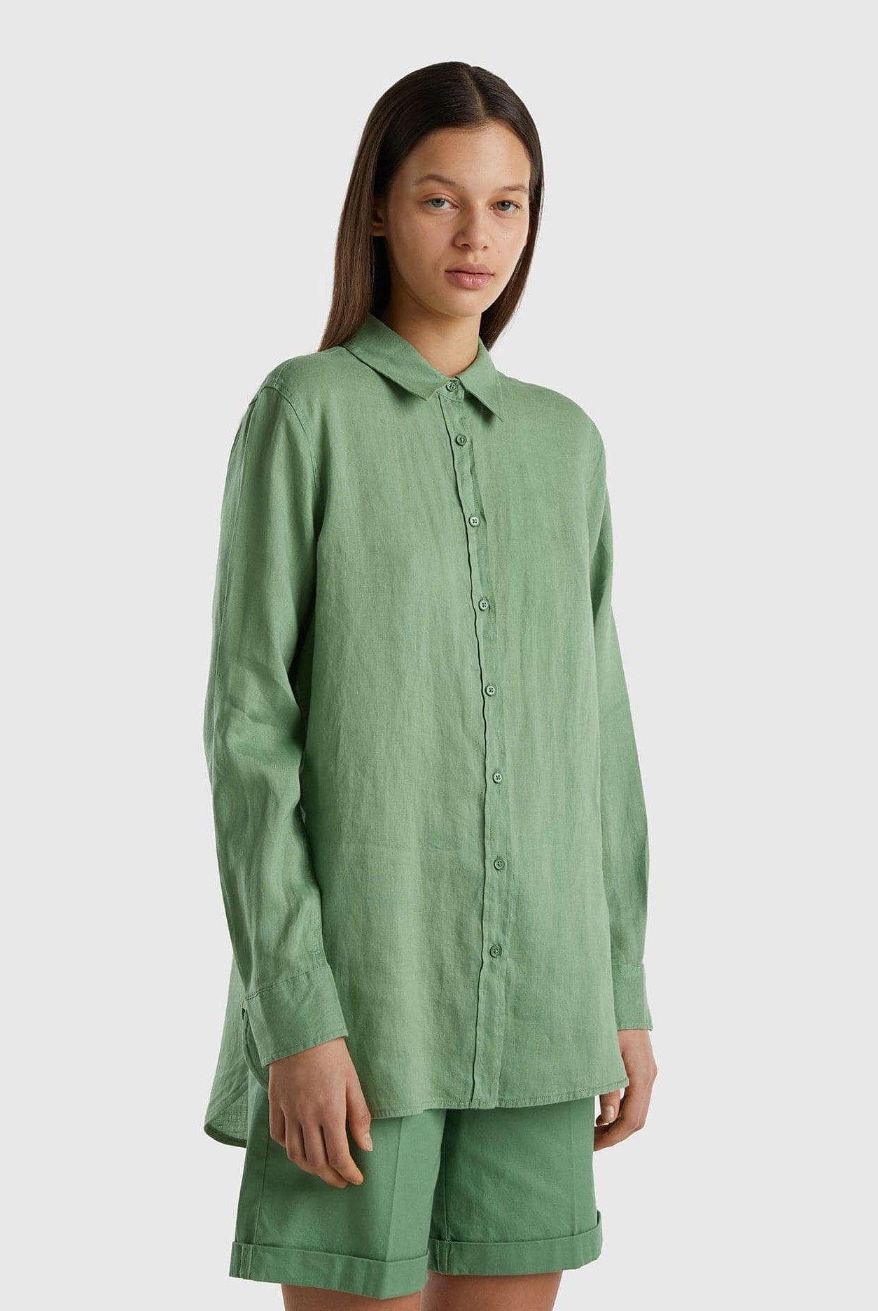 يونايتد كولورز اوف بينيتون قميص طويل من الكتان الخالص